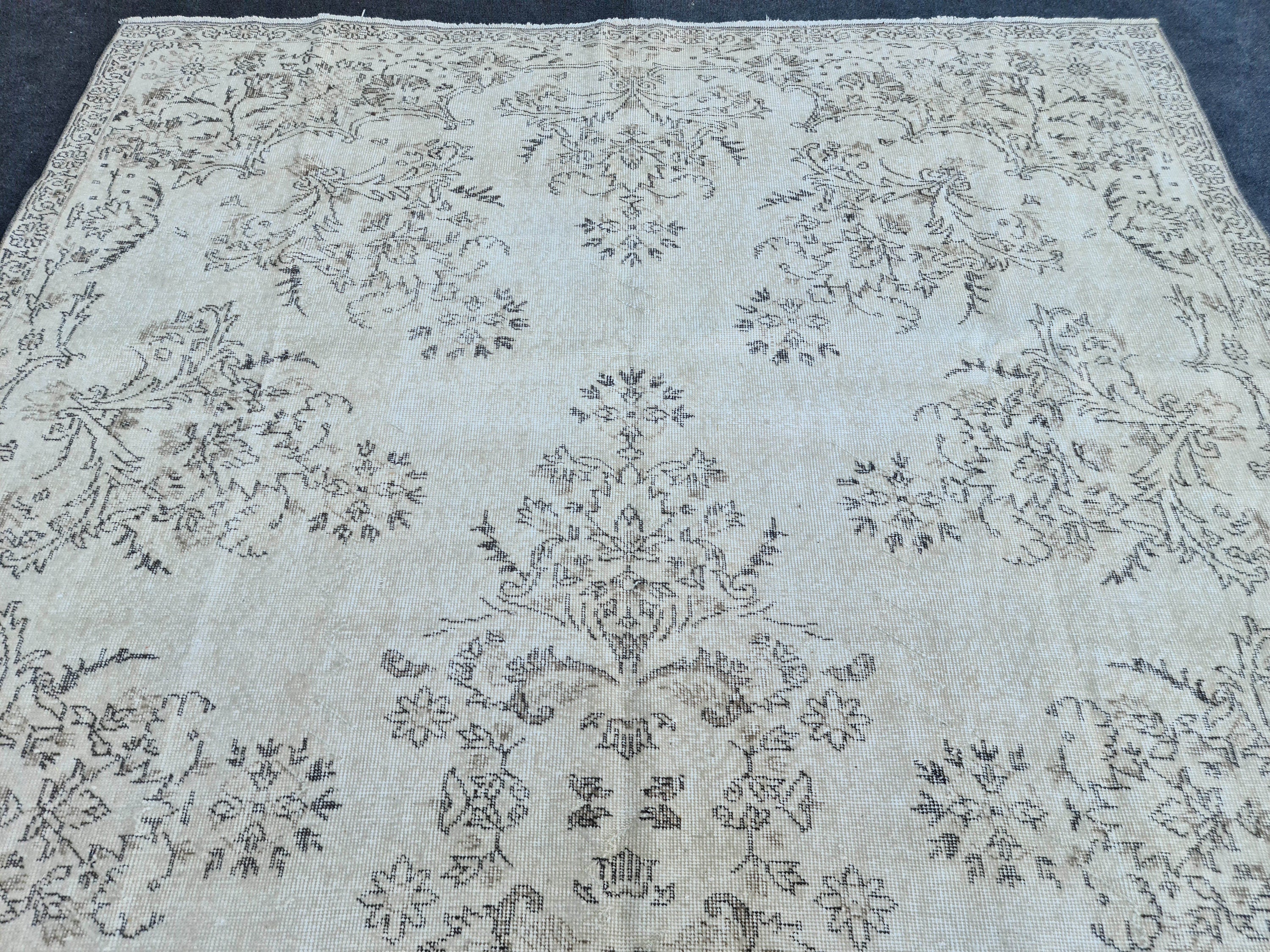 Cream Oushak Rug (7x10.55 ft): Vintage Turkish Wool Area Rug