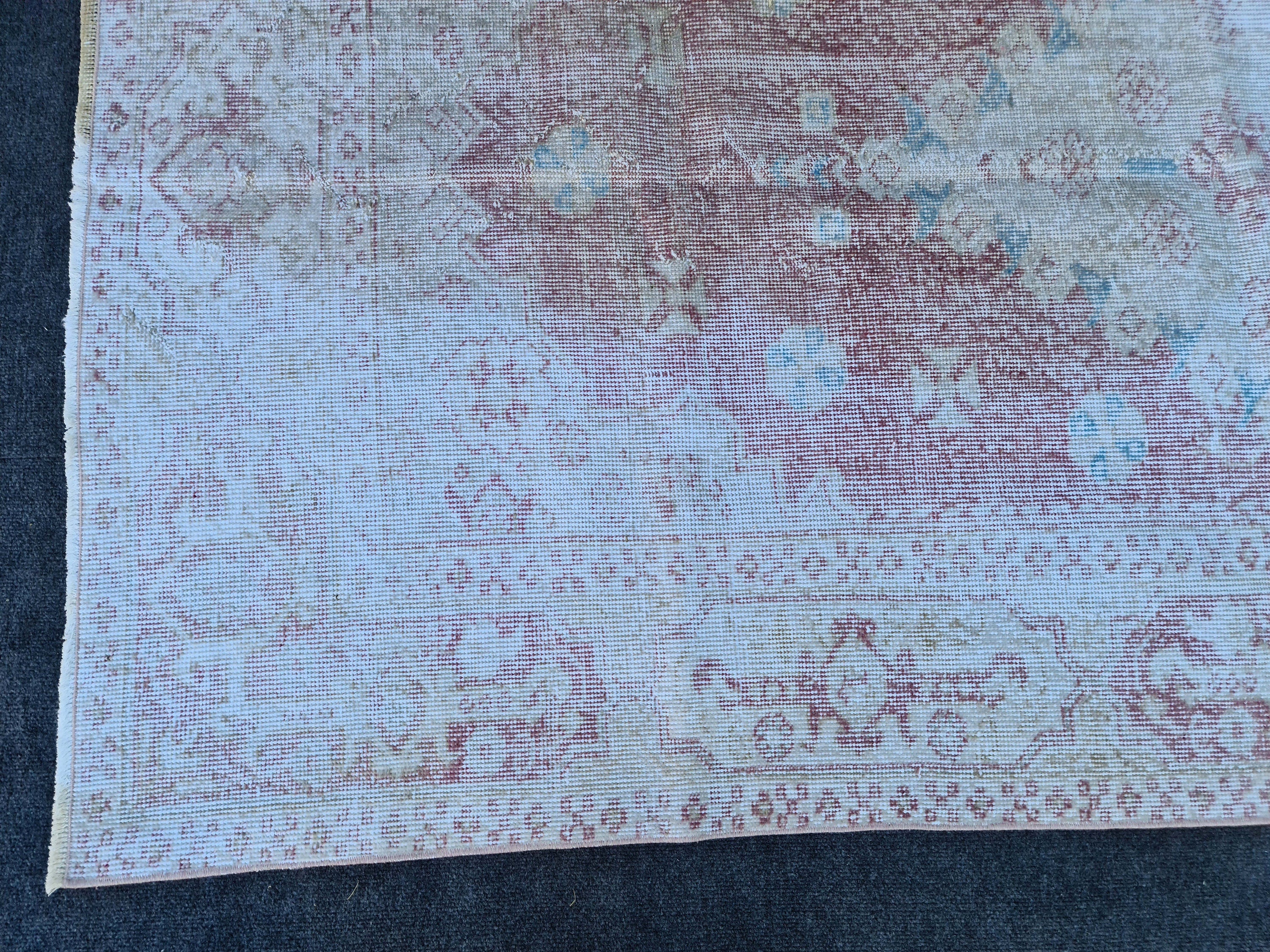 Handmade Wool Oushak Rug (4.6x8.2 ft): Faded Vintage Turkish Accent Rug