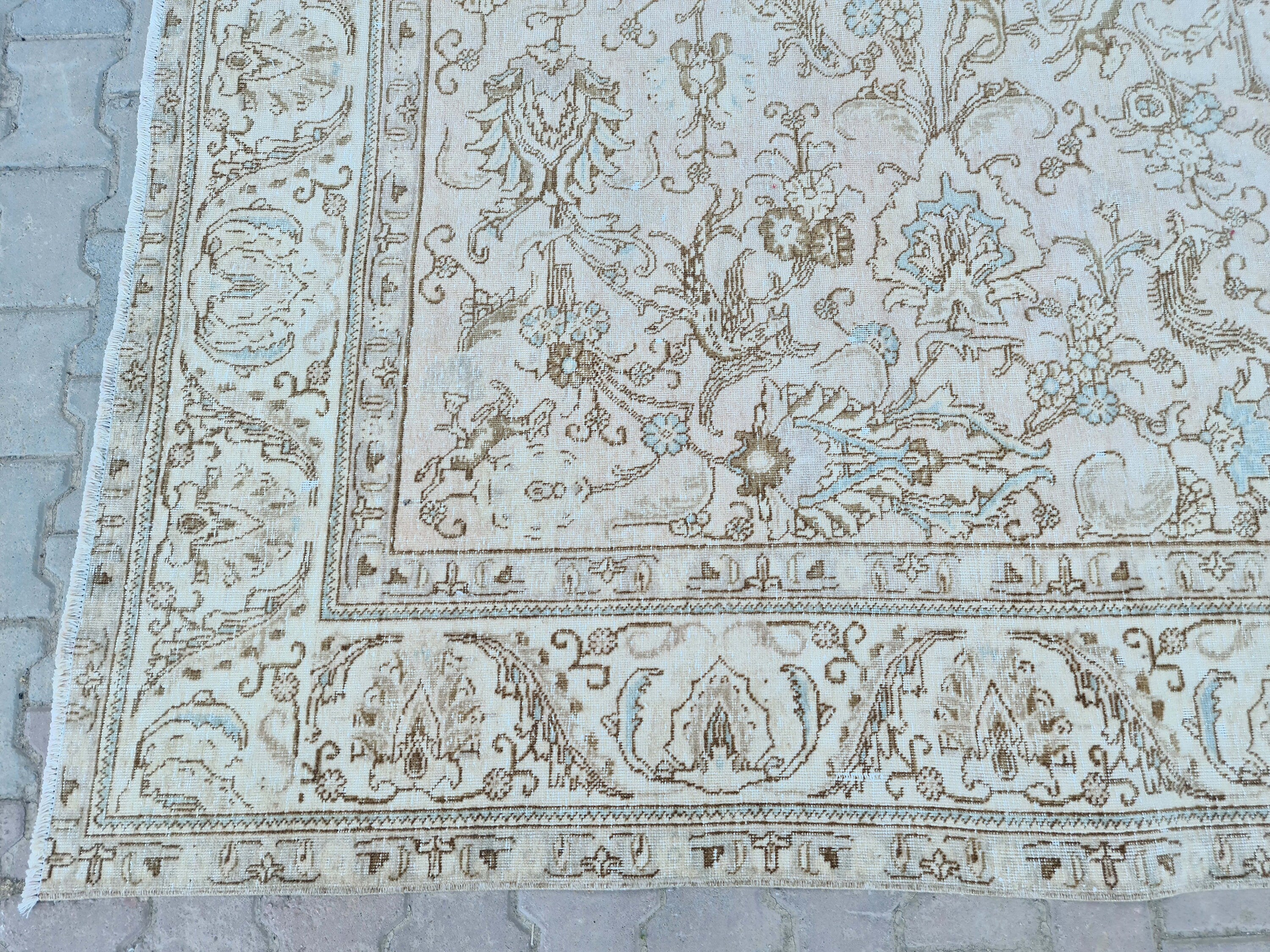 Large Turkish Oushak Rug (9.5x11.65 ft): Hand-Knotted Wool Oriental Carpet