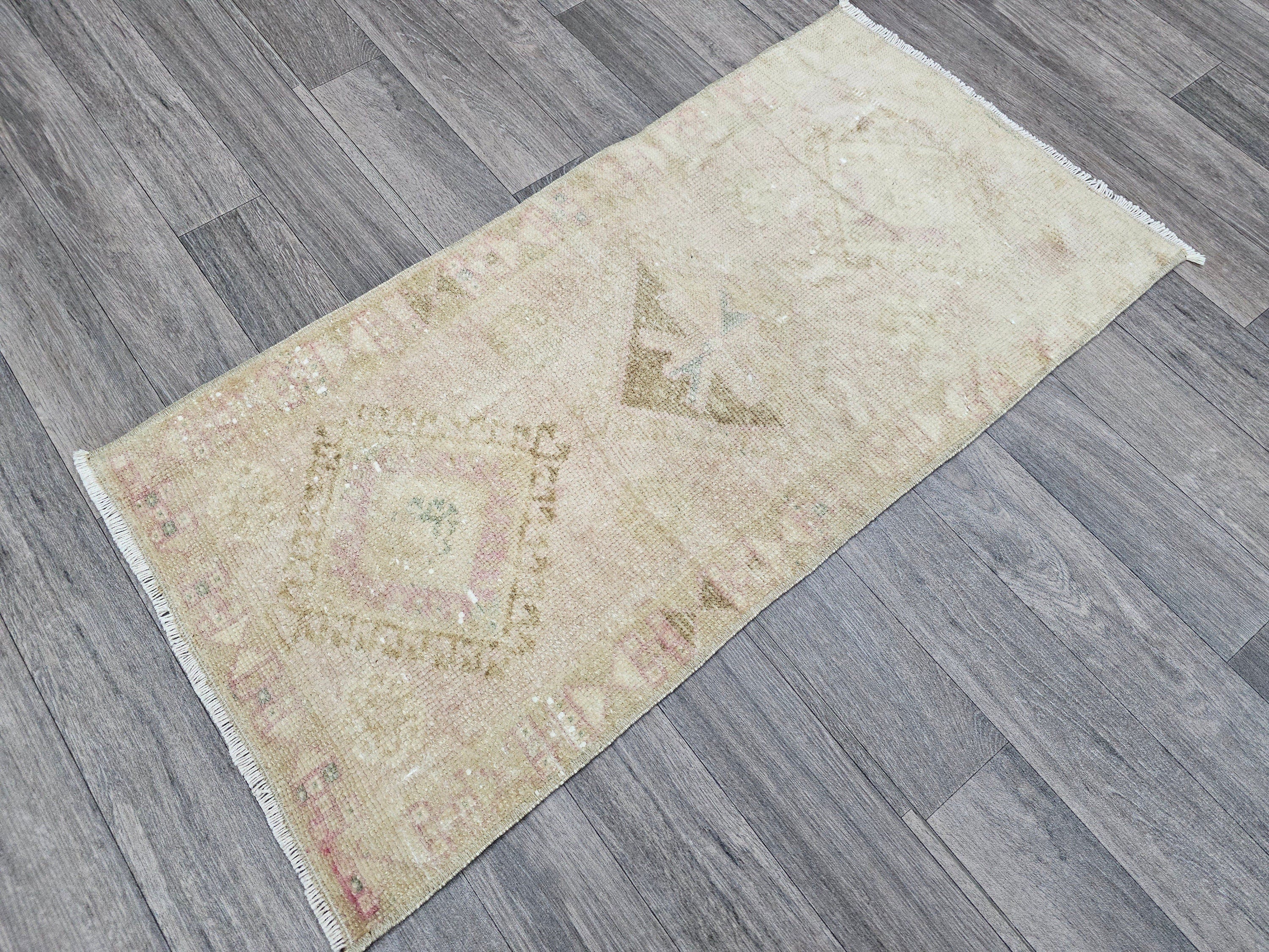 Handwoven Turkish Wool Rug: Faded Green Vintage Bath Mat (20x40 in)