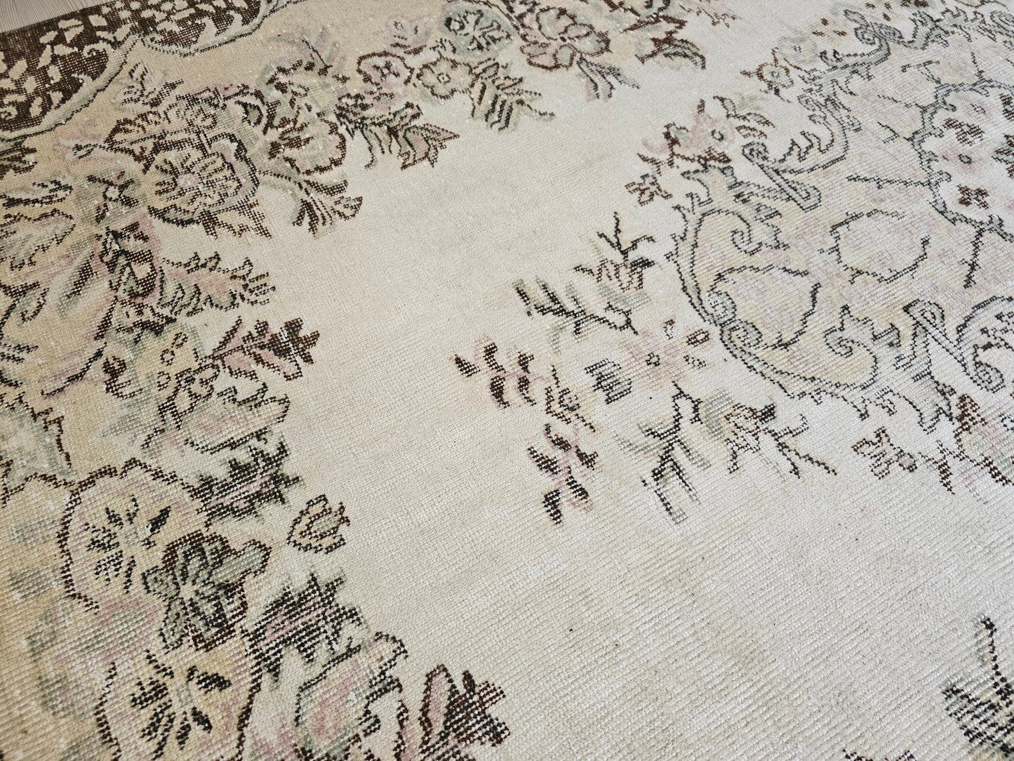 6x9 Vintage Turkish Oushak Rug: Handmade Wool Floral Area Rug