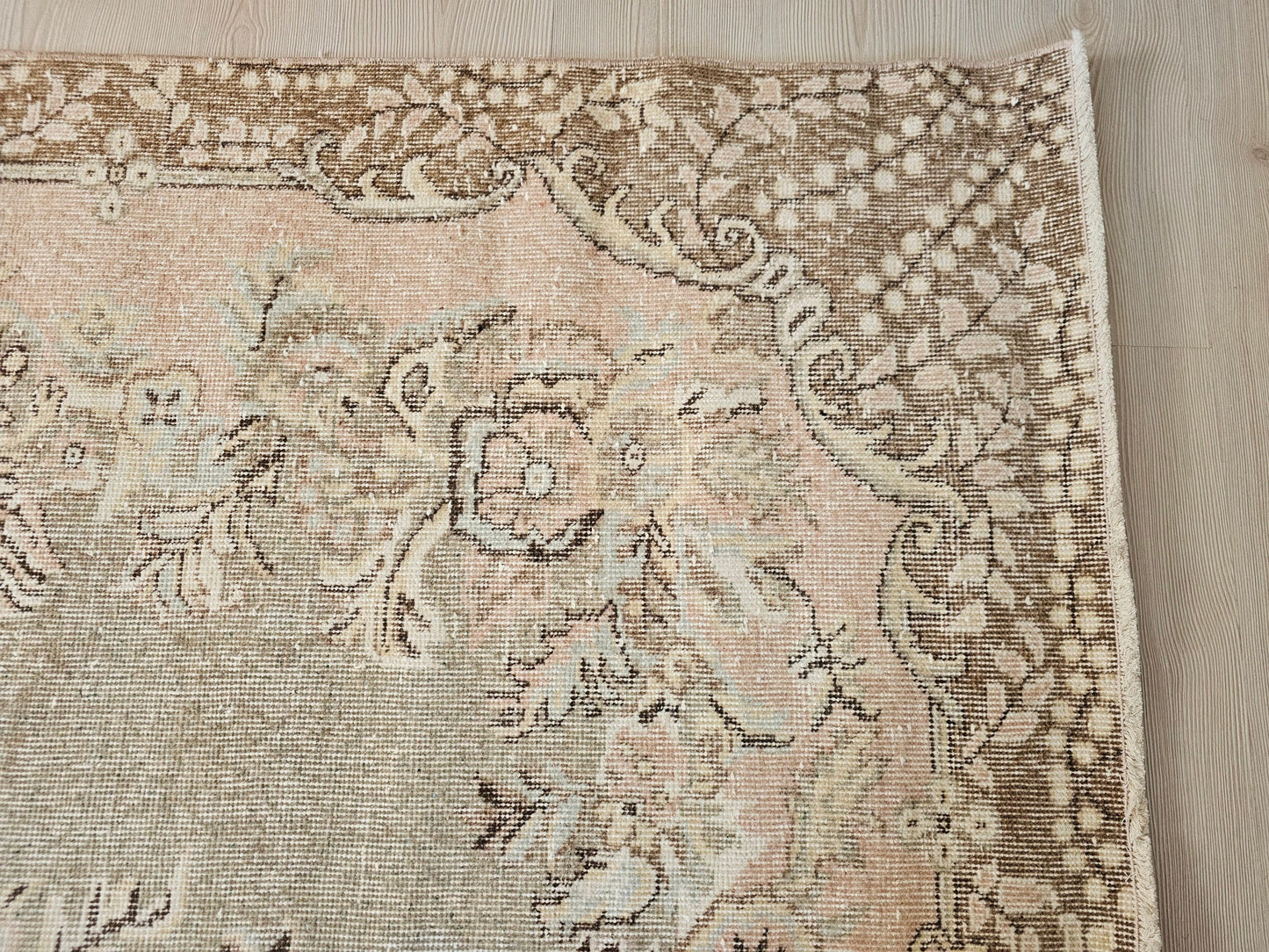 Vintage Turkish Wool Rug: 6x10 Floral Oushak Rug, Hand-Knotted