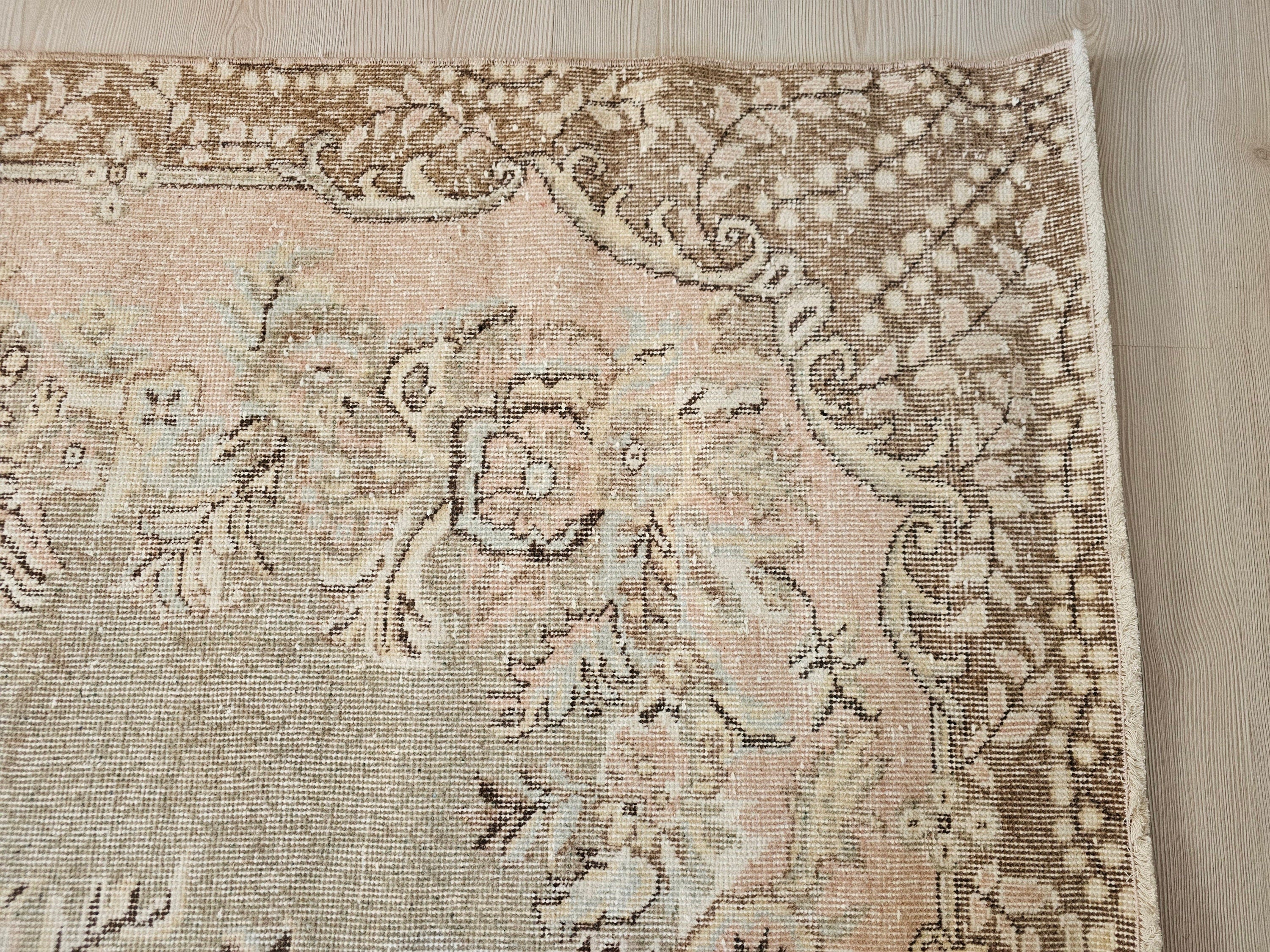 Vintage Turkish Wool Rug: 6x10 Floral Oushak Rug, Hand-Knotted