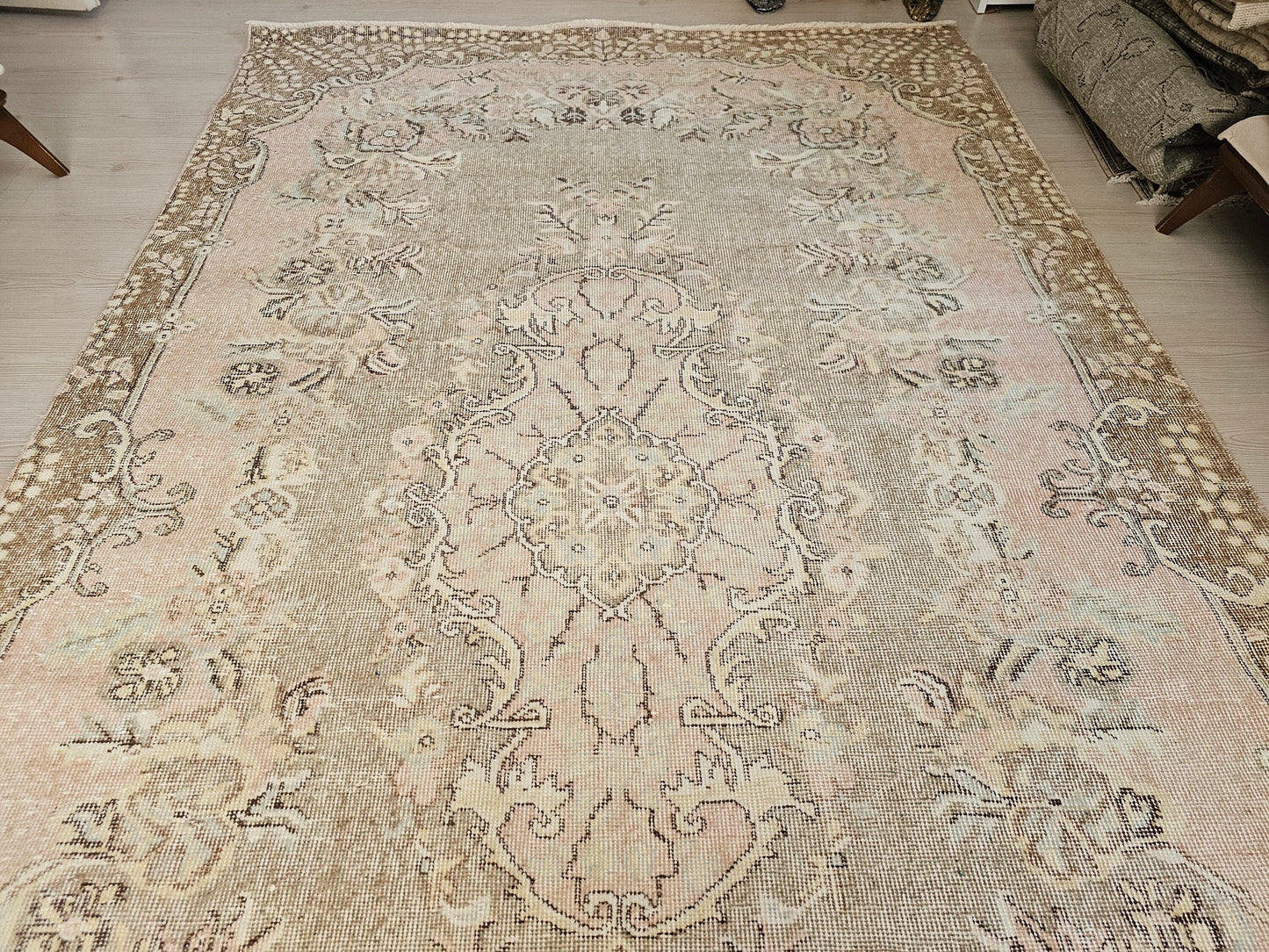 Vintage Turkish Wool Rug: 6x10 Floral Oushak Rug, Hand-Knotted