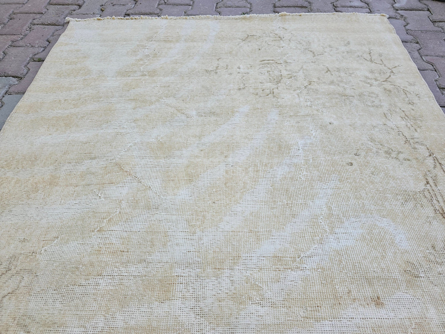 Vintage Turkish Wool Rug: Beige Accent Rug (4.70x8 ft)