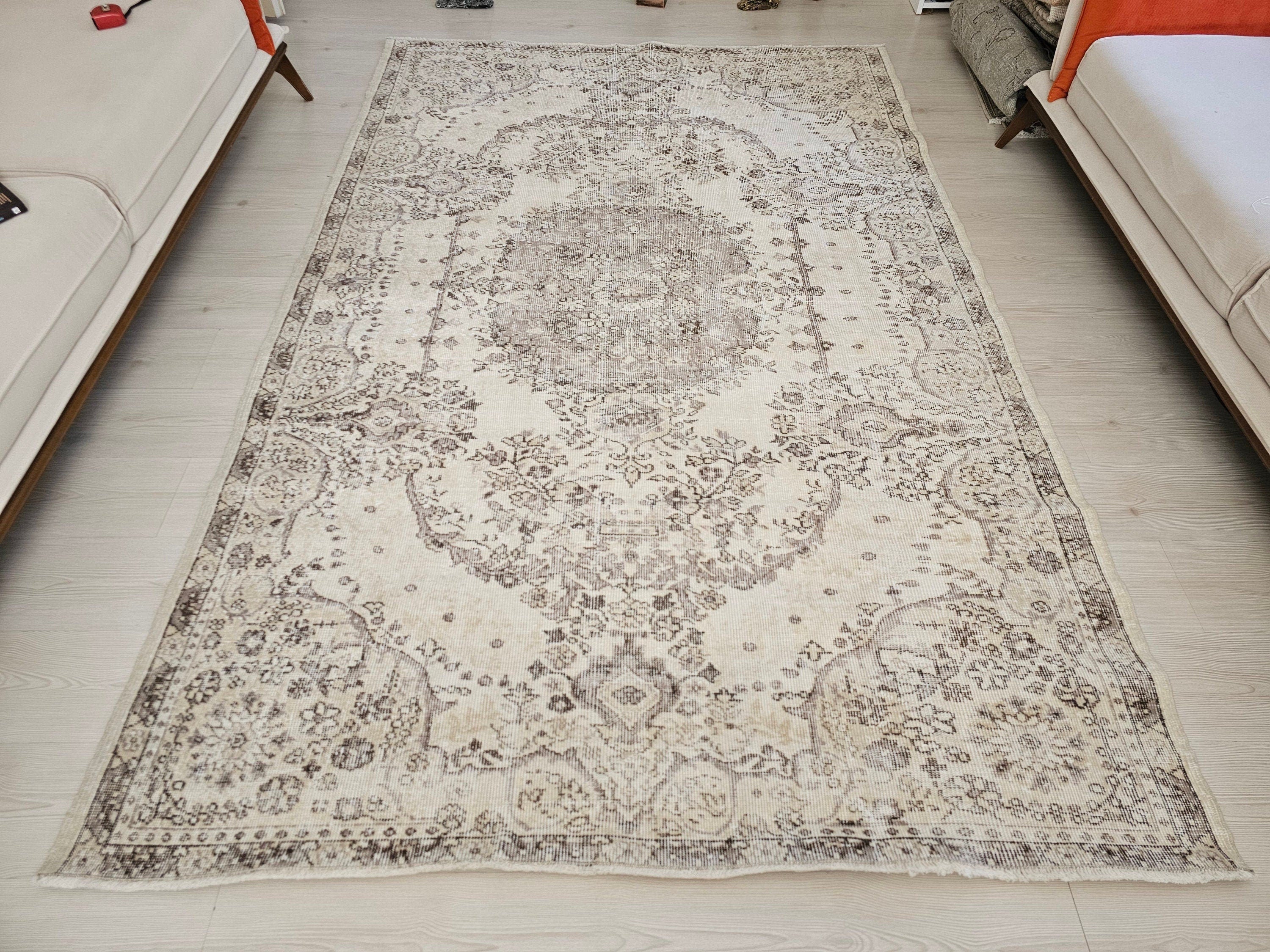 Hand-Knotted Cream Wool Oushak Rug: Turkish Oriental Carpet (5.70x8.85 ft)