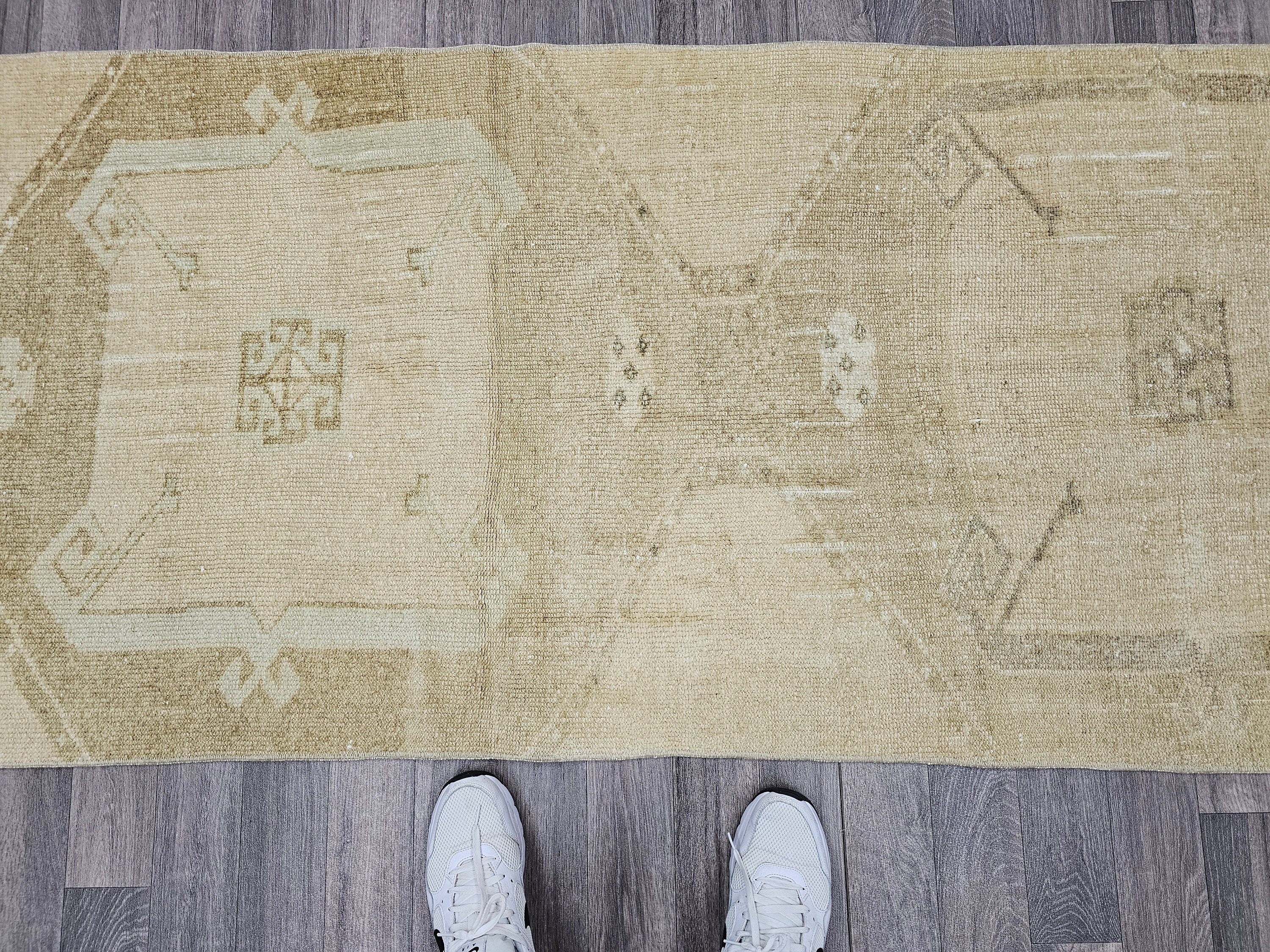 Vintage Oushak Wool Runner: Hand-Knotted Turkish Rug (2.95x13.35 ft)