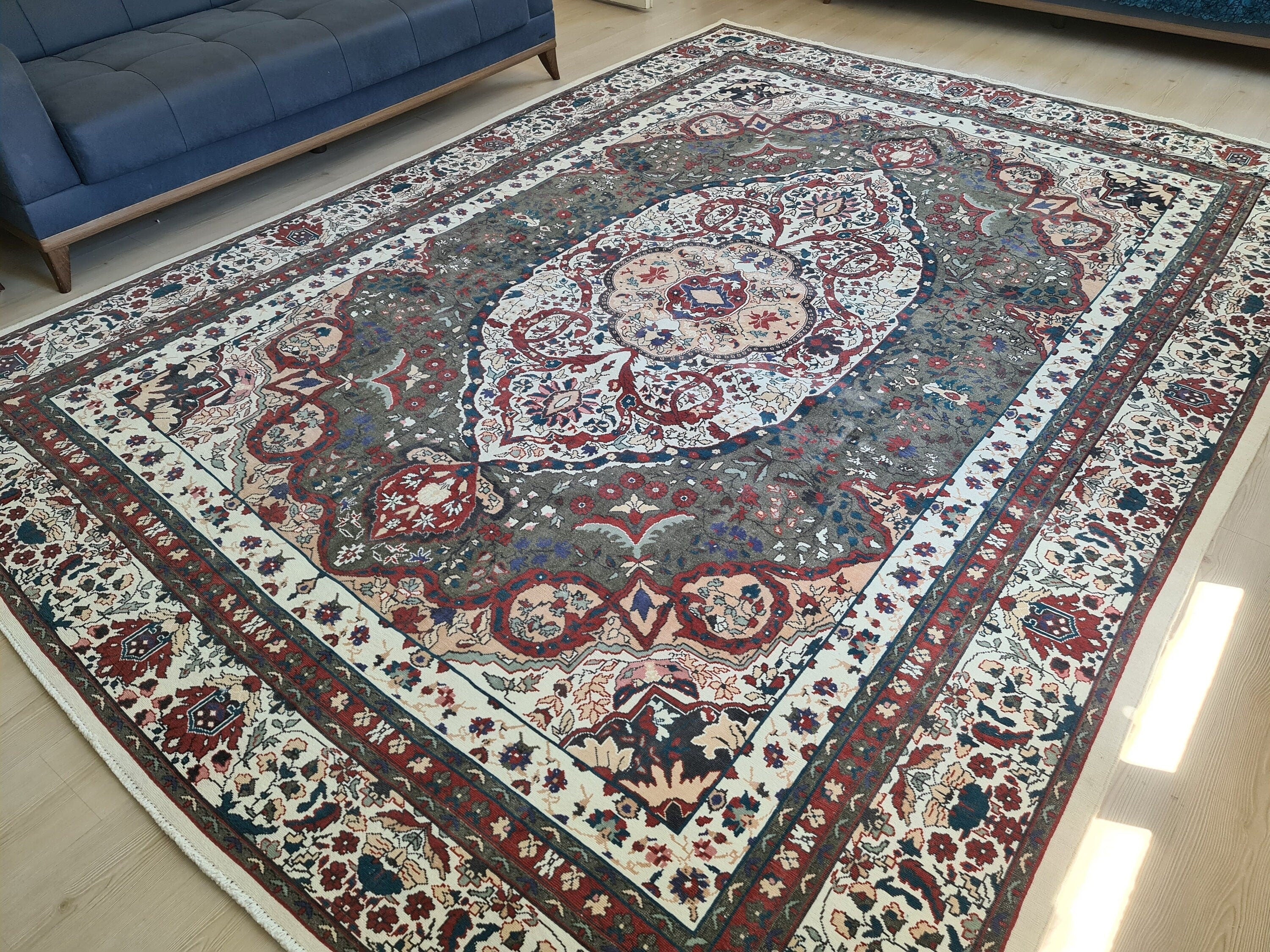 Oversize Hand-Knotted Wool Rug: Persian Design Oriental Carpet