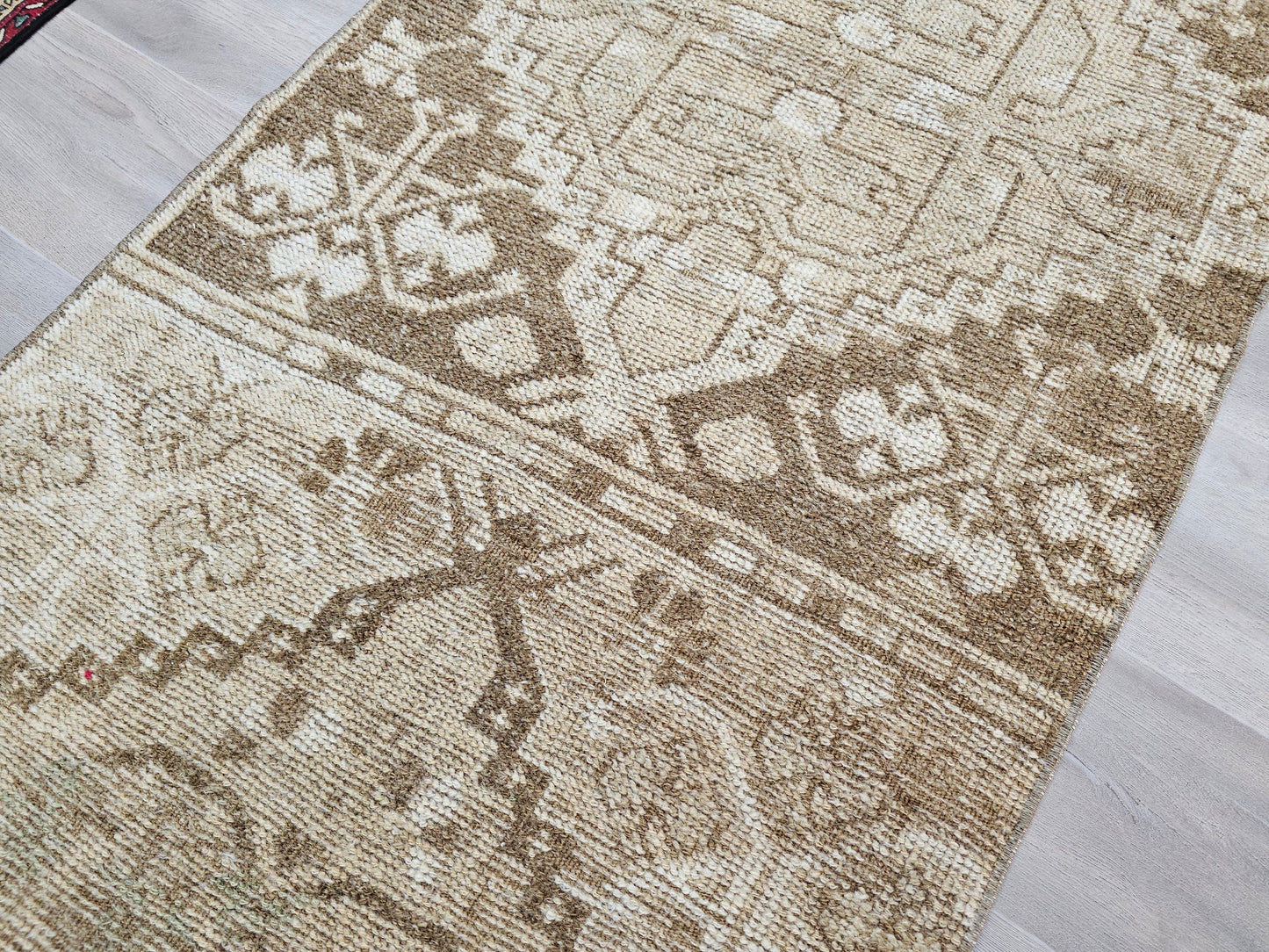 Vintage Turkish Runner Rug: Hand-Knotted Wool Oushak, Earth Tone (2.60x9.60 ft)