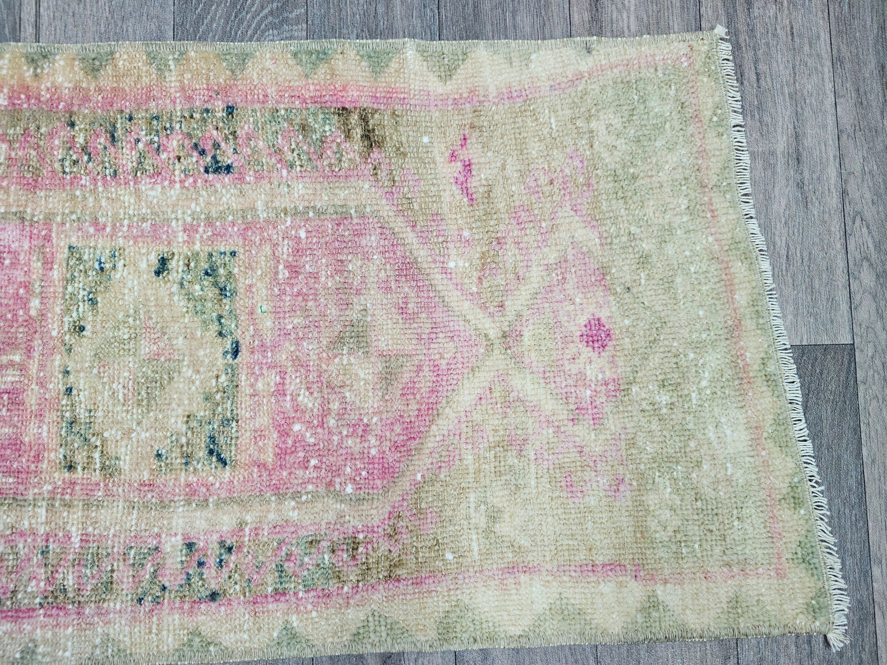 Faded Vintage Oushak Wool Rug: Turkish Doormat Bath Mat (18x33 inches)