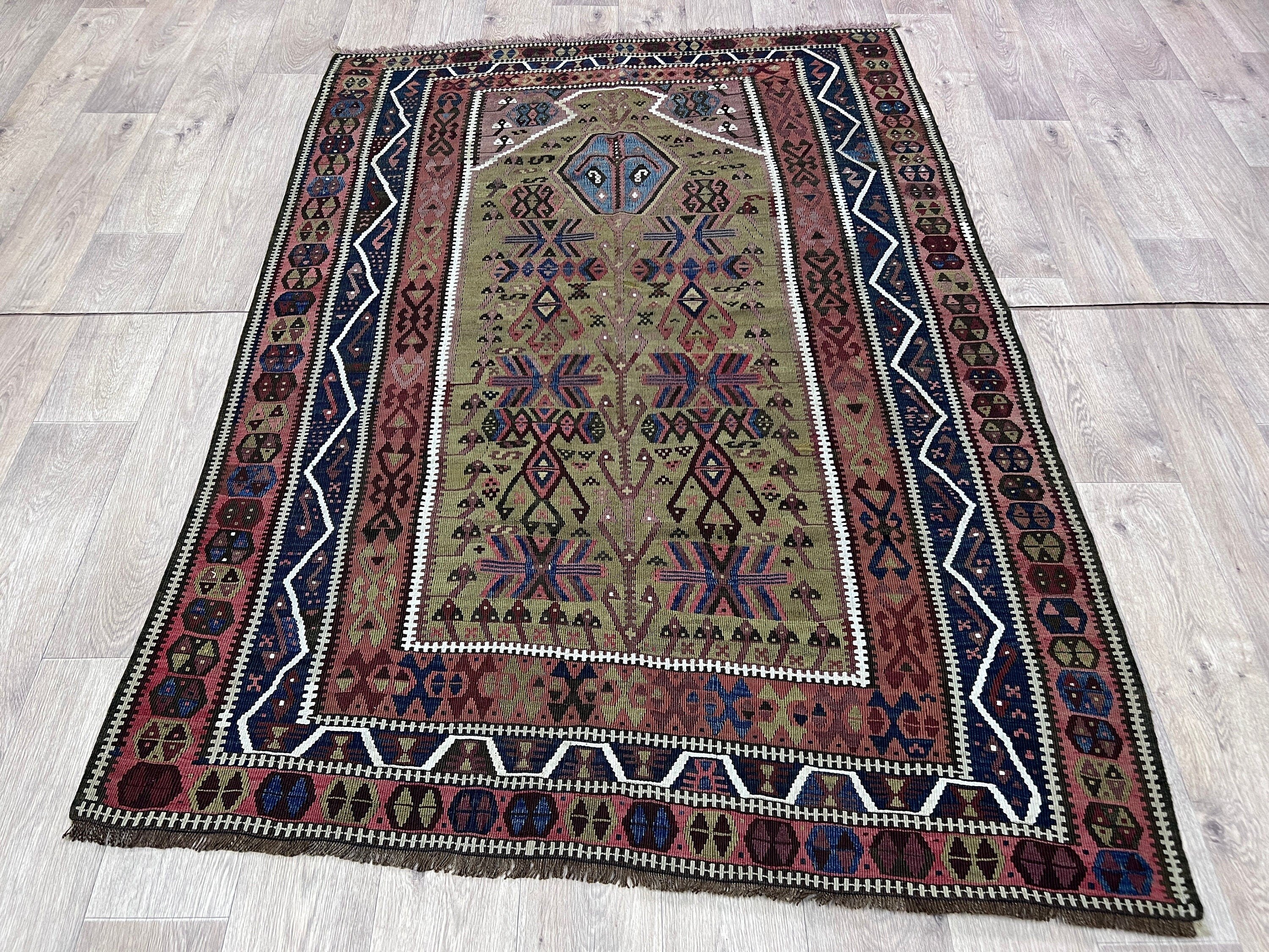 Handmade Erzurum Kilim Rug: Vintage Turkish Wool Carpet