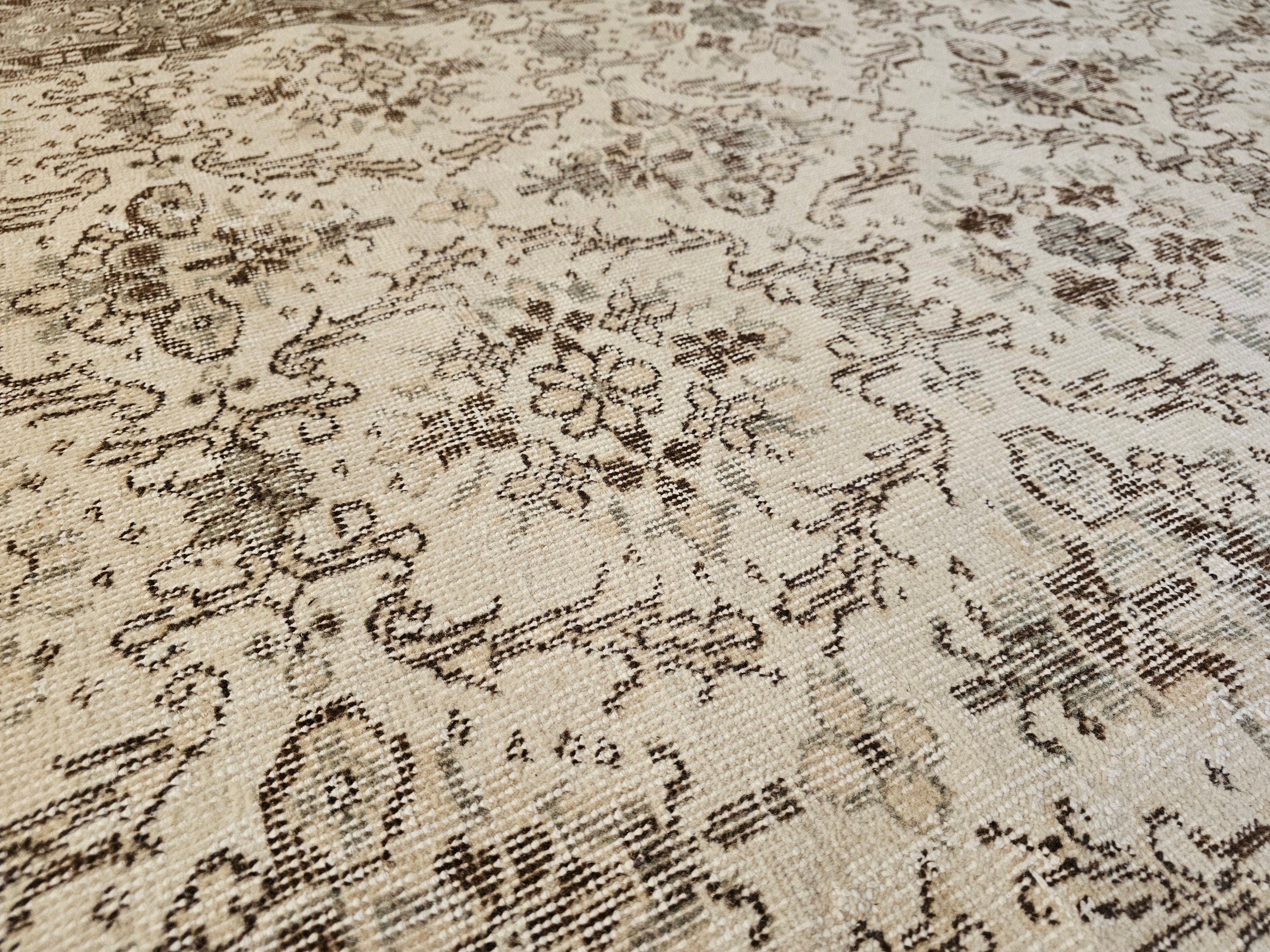 Neutral Floral Oushak Rug: 6x9 Vintage Hand-Knotted Wool Area Rug