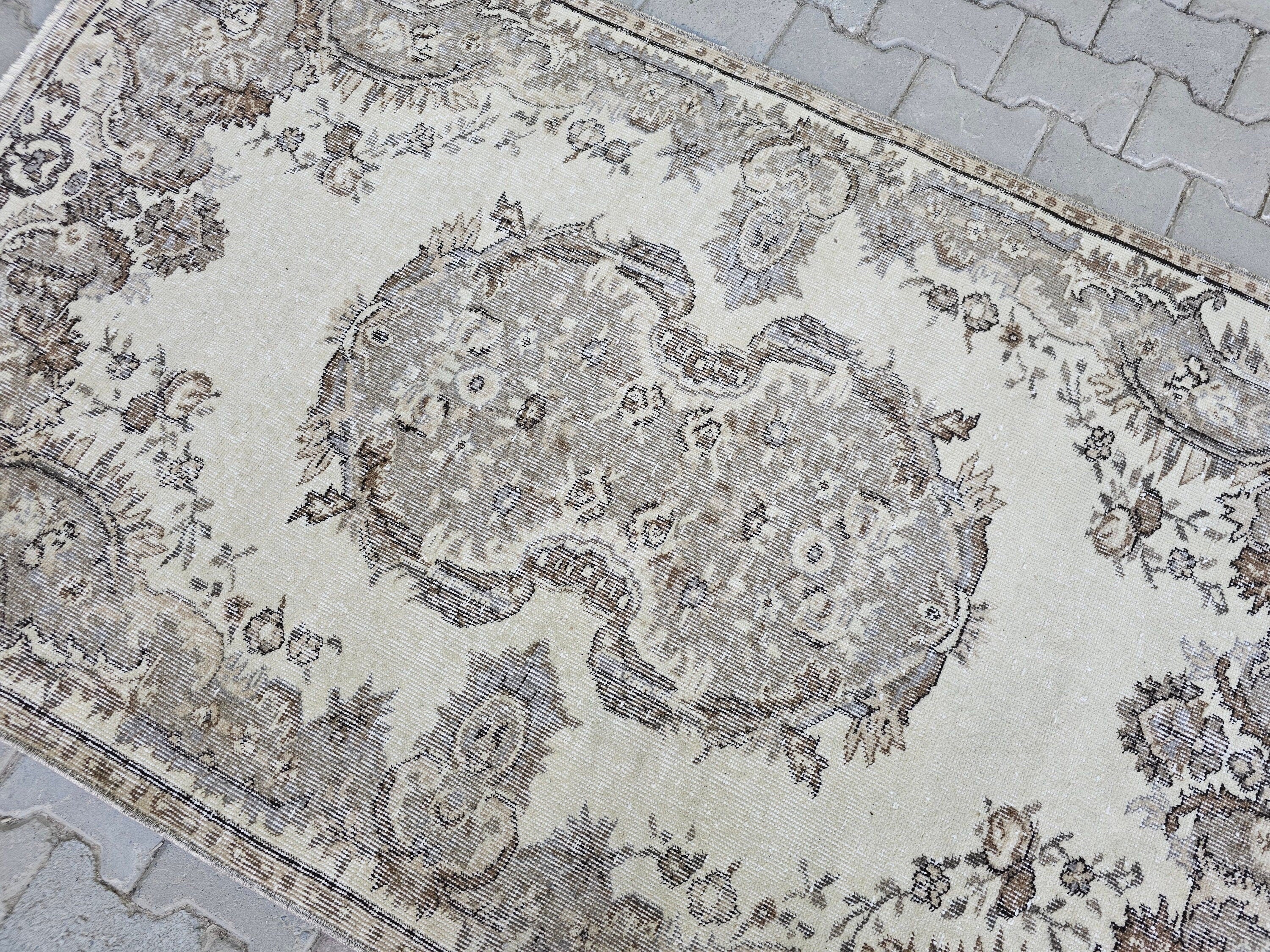 Vintage Oushak Rug 4x7: Hand-Knotted Turkish Wool Rug
