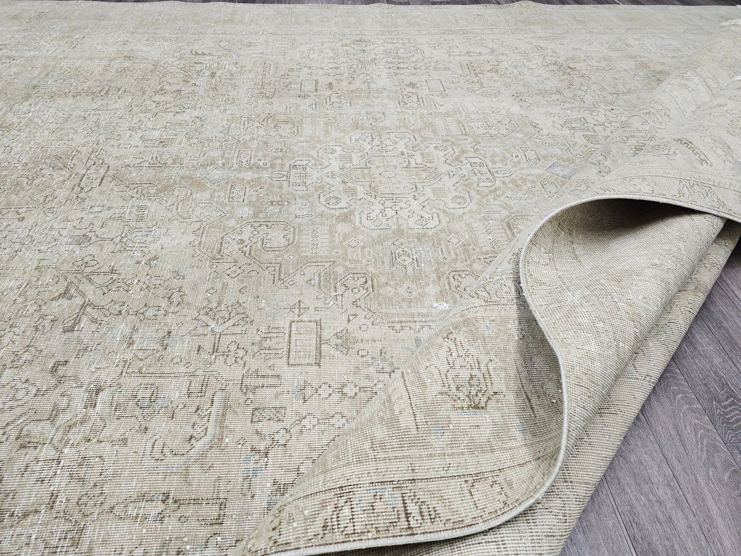 9x12 Vintage Turkish Rug: Hand-Knotted Heriz Wool Carpet