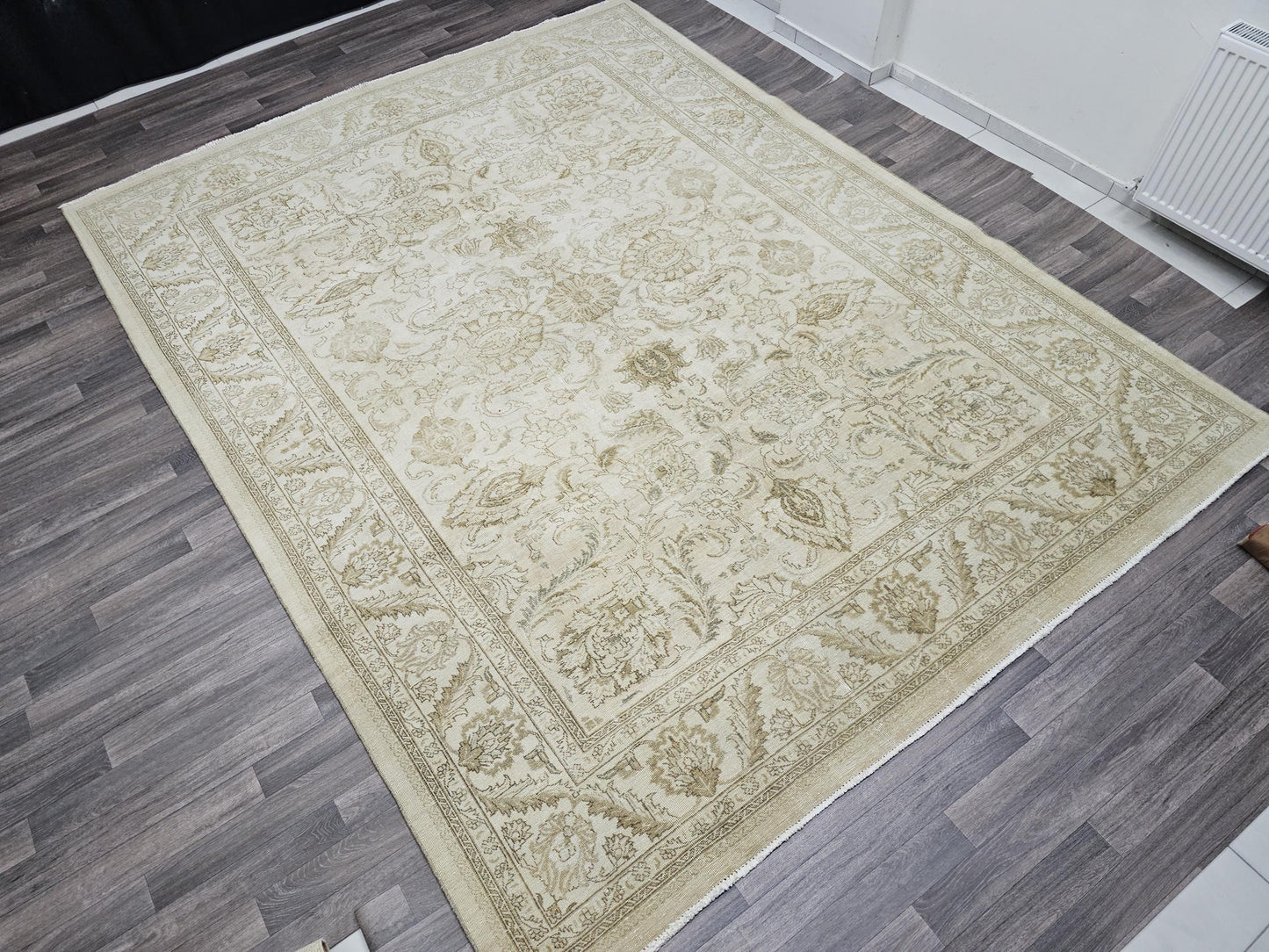 9x12 Vintage Turkish Oushak Rug: Hand-Knotted Wool Anatolian Carpet
