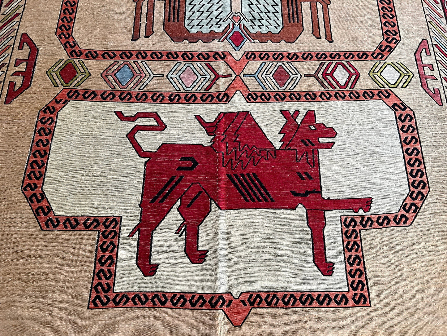 4x6 Silk Soumak Rug: Hand-Knotted Vintage Animal Design