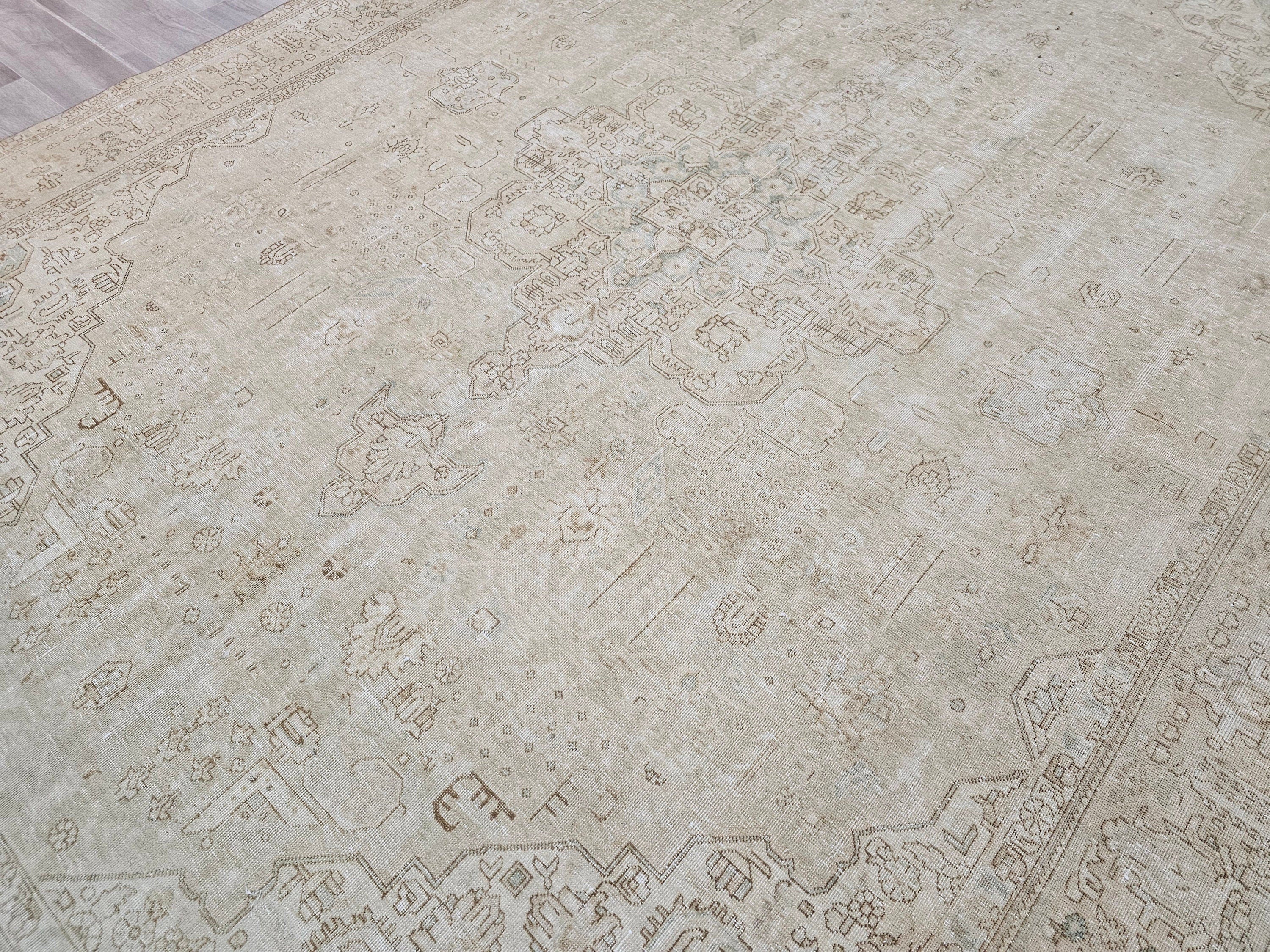 Oversized Neutral Heriz Rug: 9.5x12.7 ft. Vintage Persian Wool Carpet
