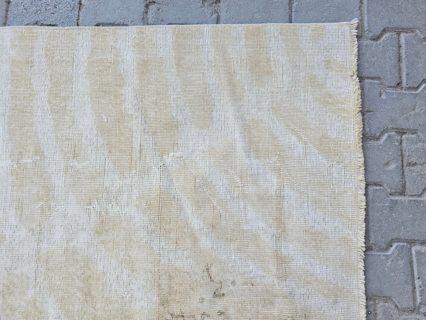 Vintage Turkish Wool Rug: Beige Accent Rug (4.70x8 ft)