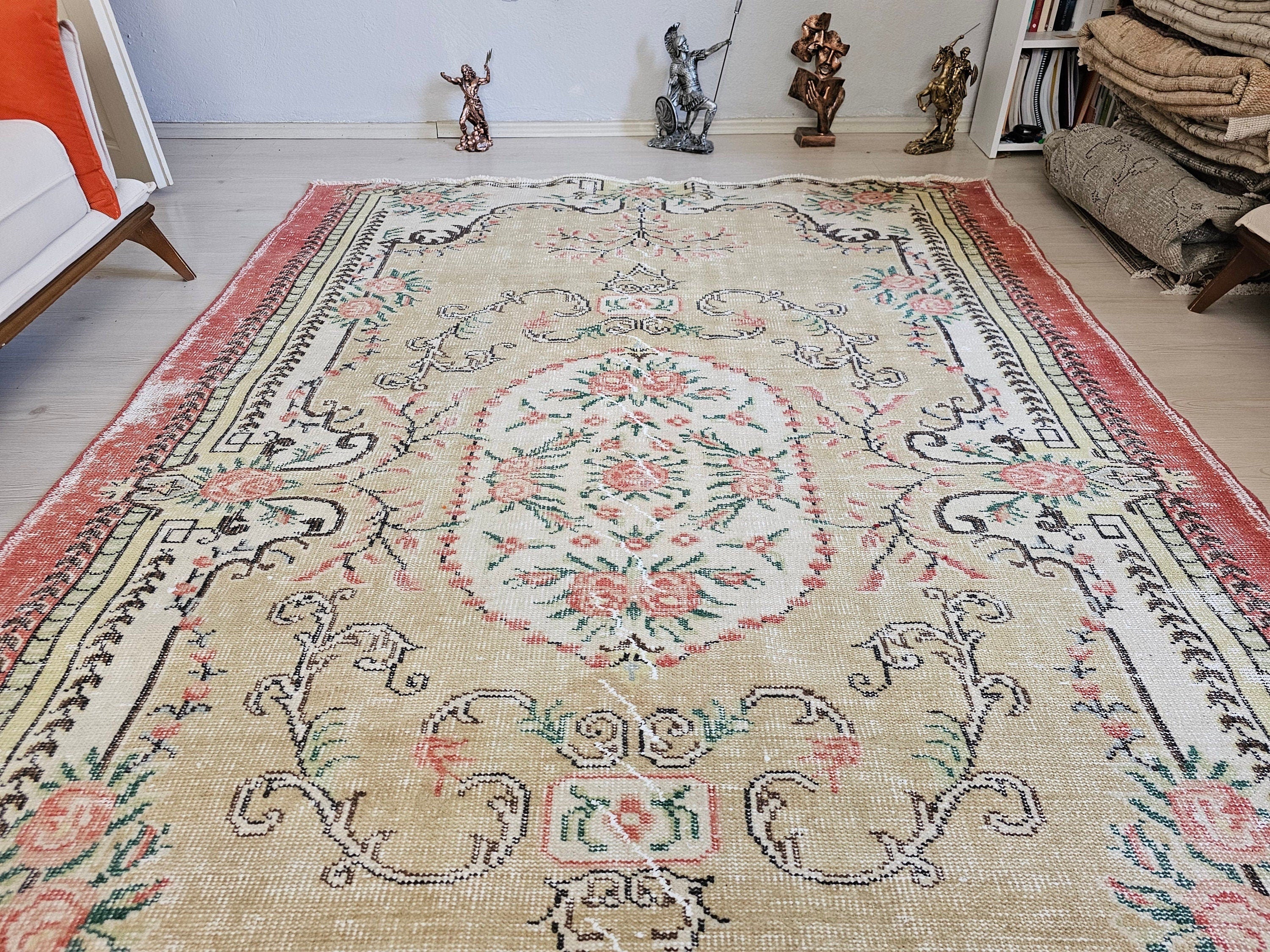 6x9 Hand Knotted Wool Vintage Turkish Isparta Rug