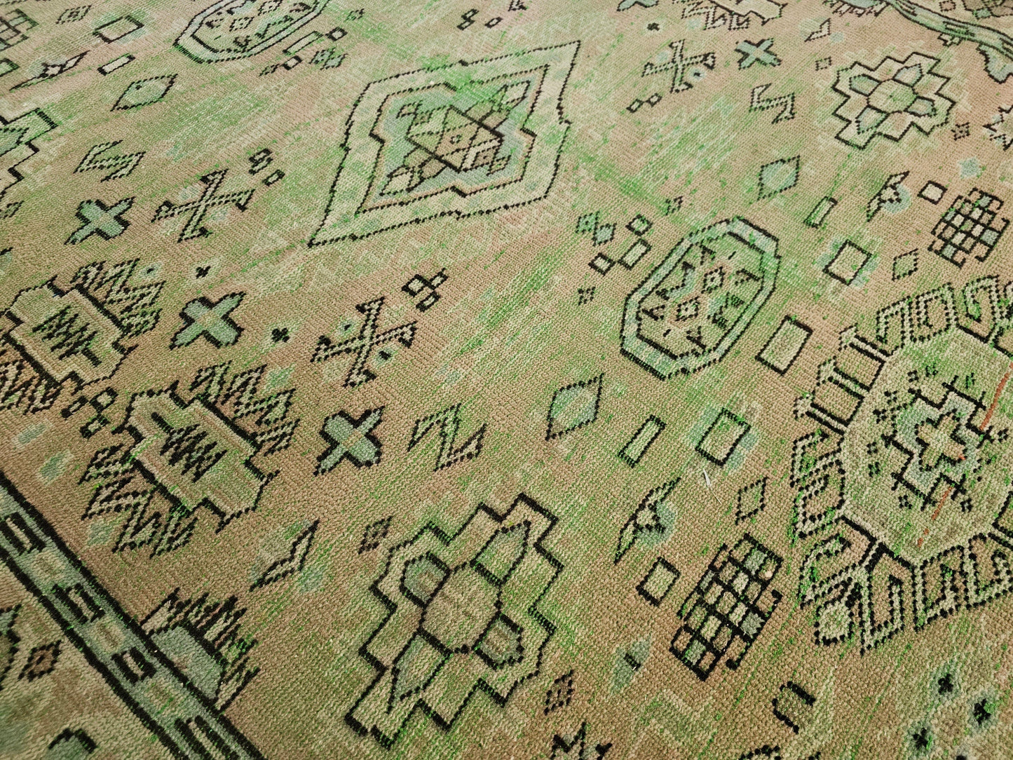 6x9 feet Faded Green Turkish Wool Area Rug, Vintage Oushak Rug for Bedroom, Authentic Traditional Anatolian Rug