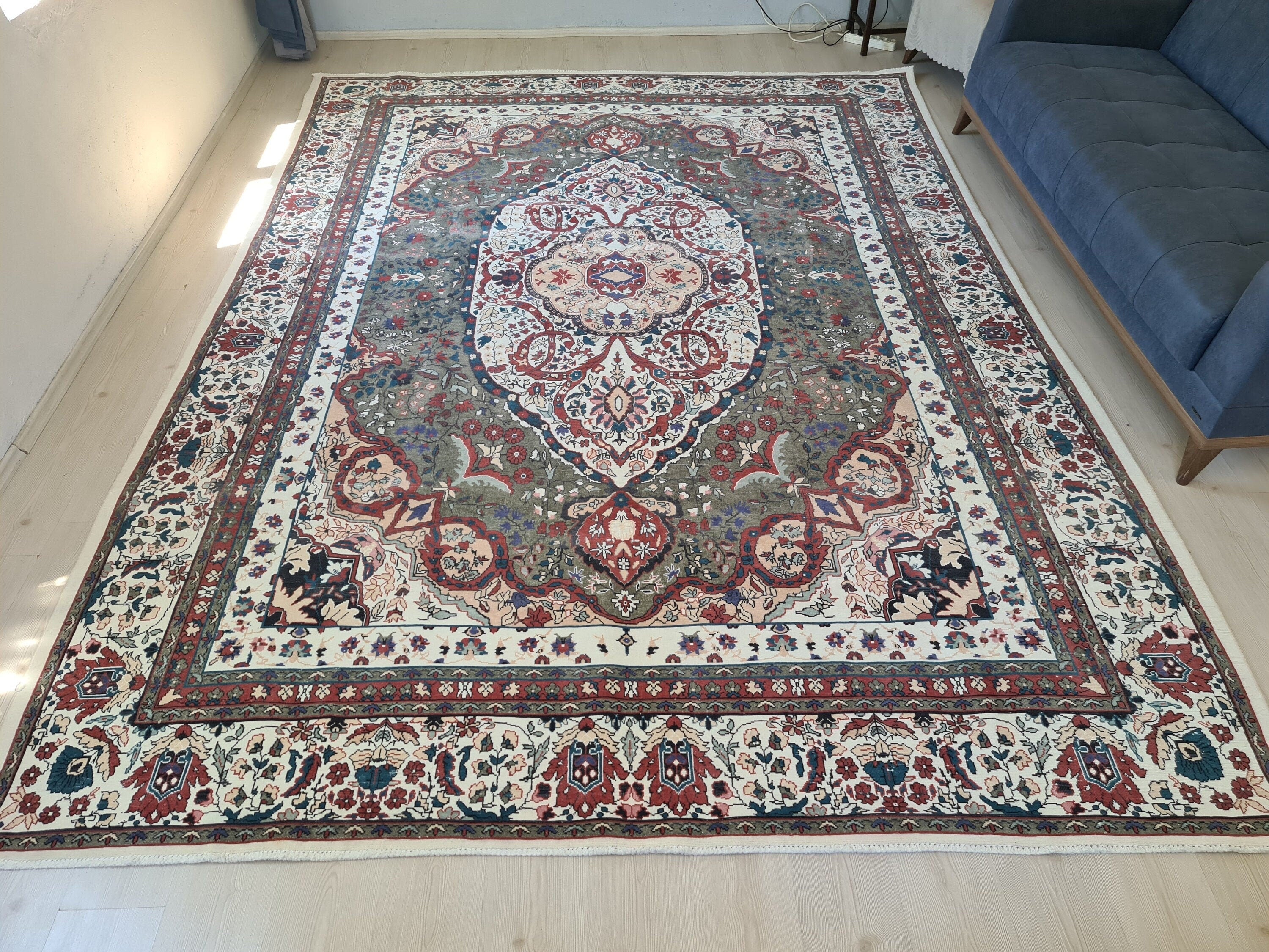 Oversize Hand-Knotted Wool Rug: Persian Design Oriental Carpet