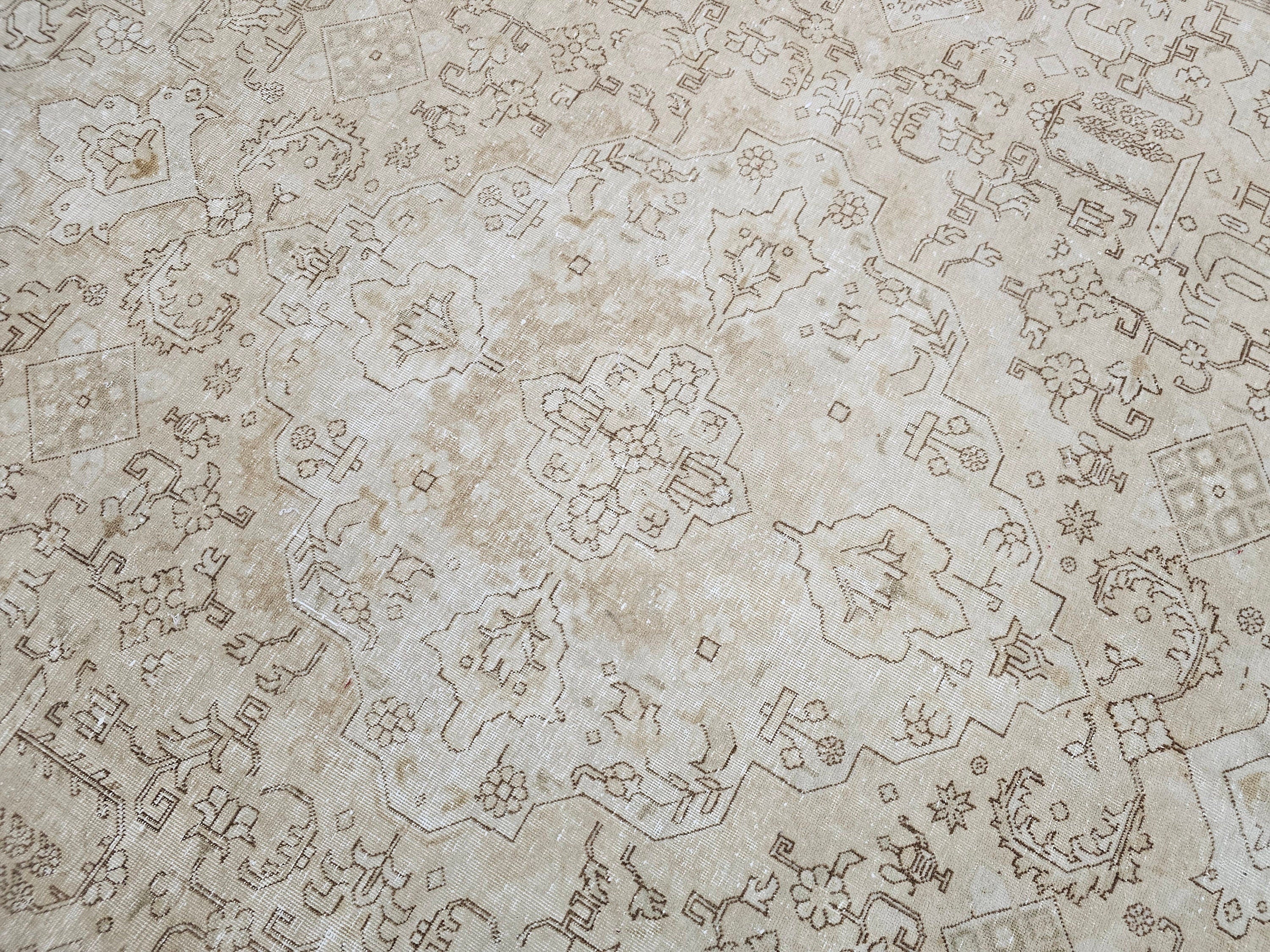 9x13 Vintage Handwoven Wool Oushak Rug: Neutral Beige Carpet
