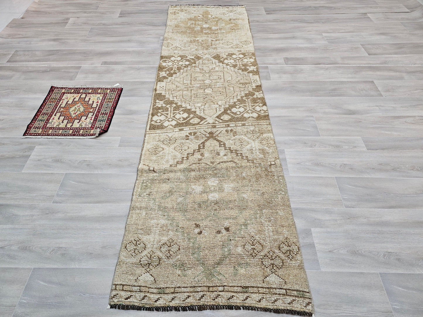 Vintage Turkish Runner Rug: Hand-Knotted Wool Oushak, Earth Tone (2.60x9.60 ft)
