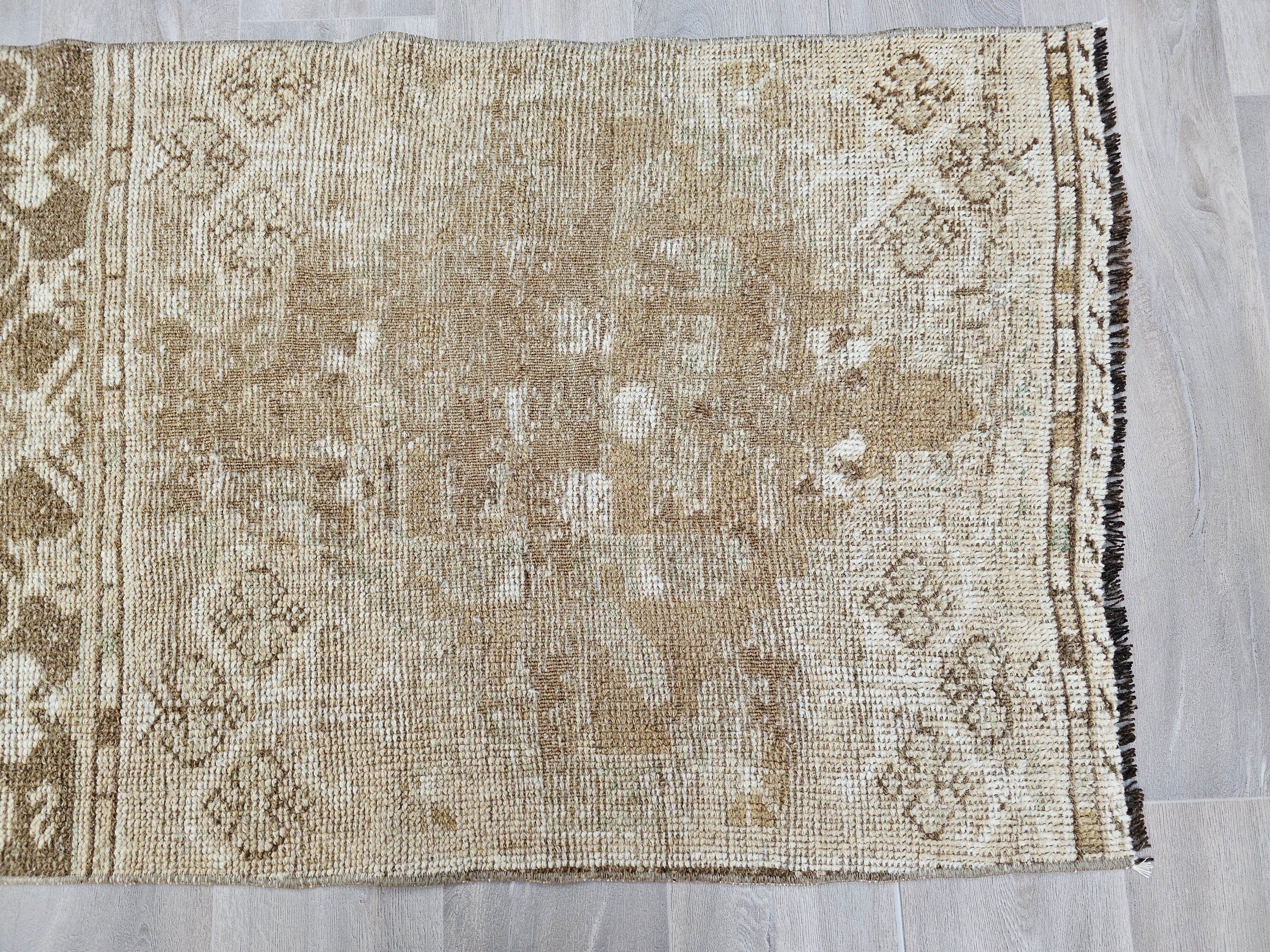 Vintage Turkish Runner Rug: Hand-Knotted Wool Oushak, Earth Tone (2.60x9.60 ft)