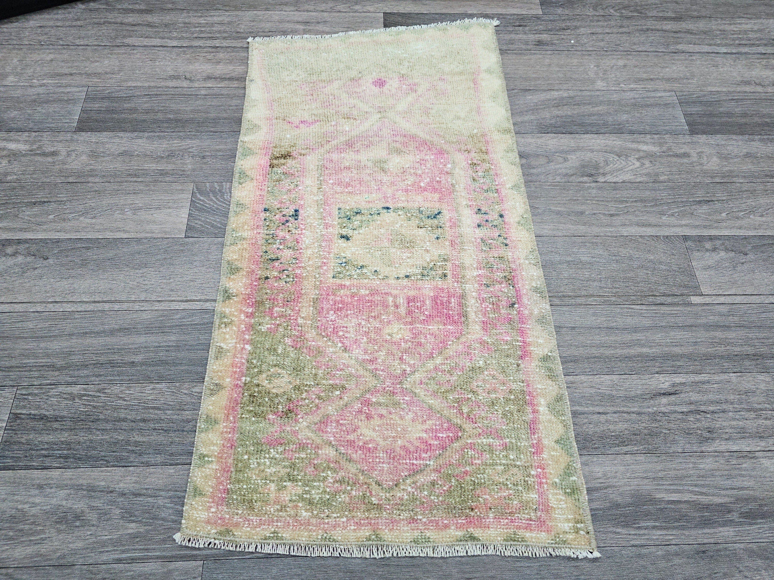 Faded Vintage Oushak Wool Rug: Turkish Doormat Bath Mat (18x33 inches)