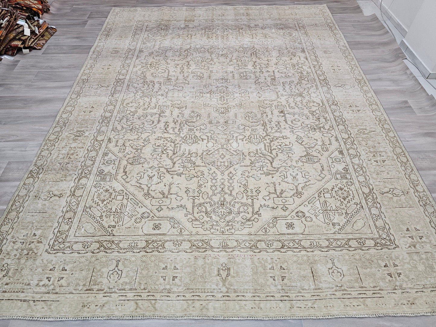 Hand Knotted Wool 9x12 Turkish Rug/ Oversized Vintage Carpet/ Large Oriental Area Rug for Livingroom and Saloon/ Heriz Rug