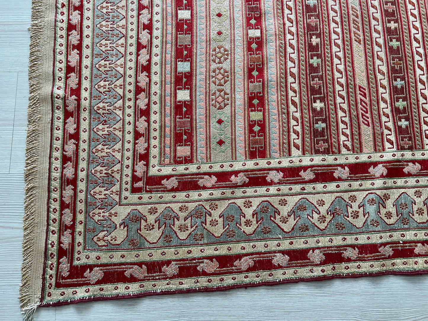 6x9 Vintage Soumak Kilim Rug: Hand-Knotted Wool Striped Rug