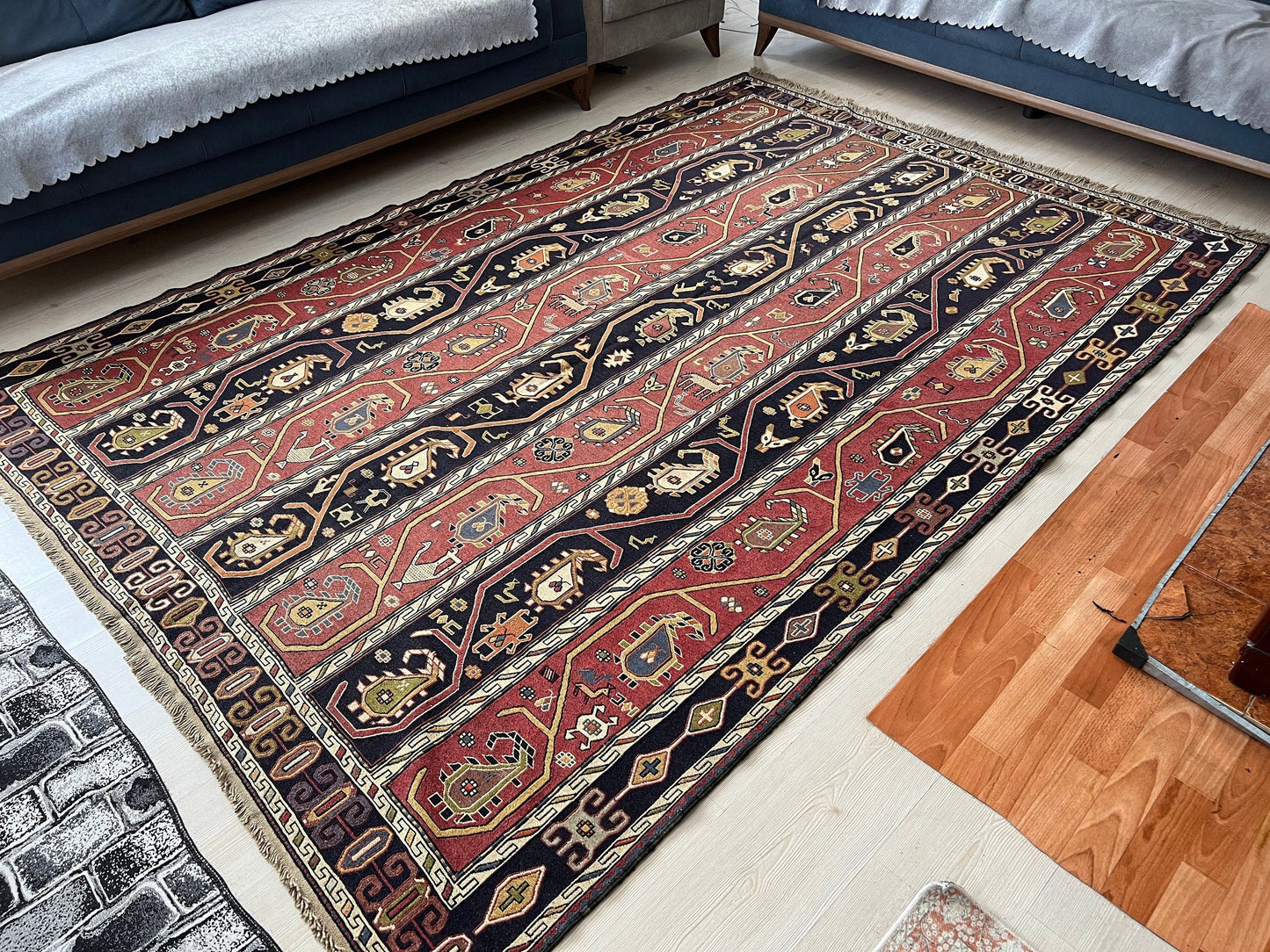 6x9 Vintage Soumak Rug: Hand-Knotted Wool Cecim, Tribal Design