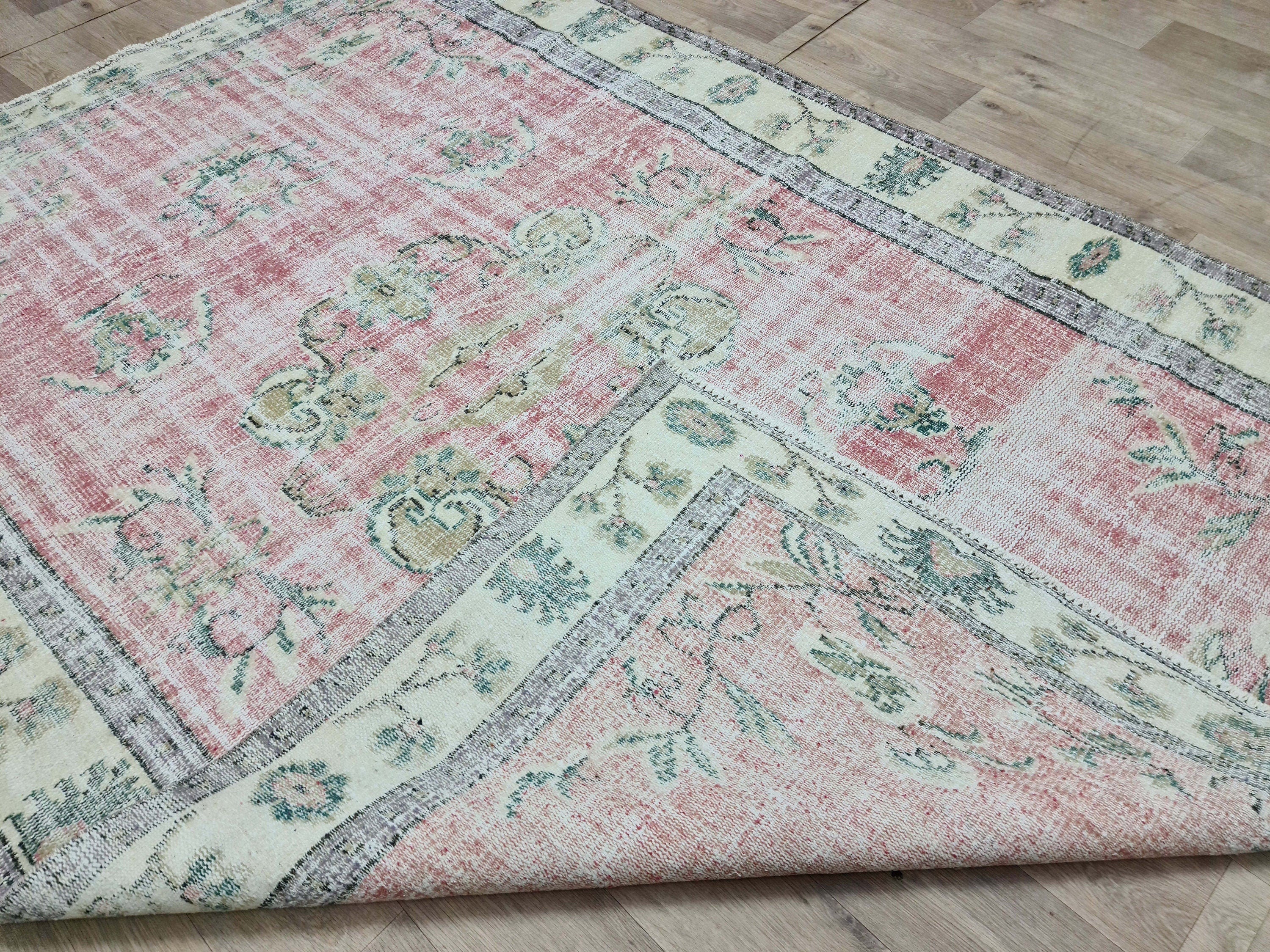 6x9 Pastel Color Vintage Turkish Rug for Under Dining Table or Under Bed