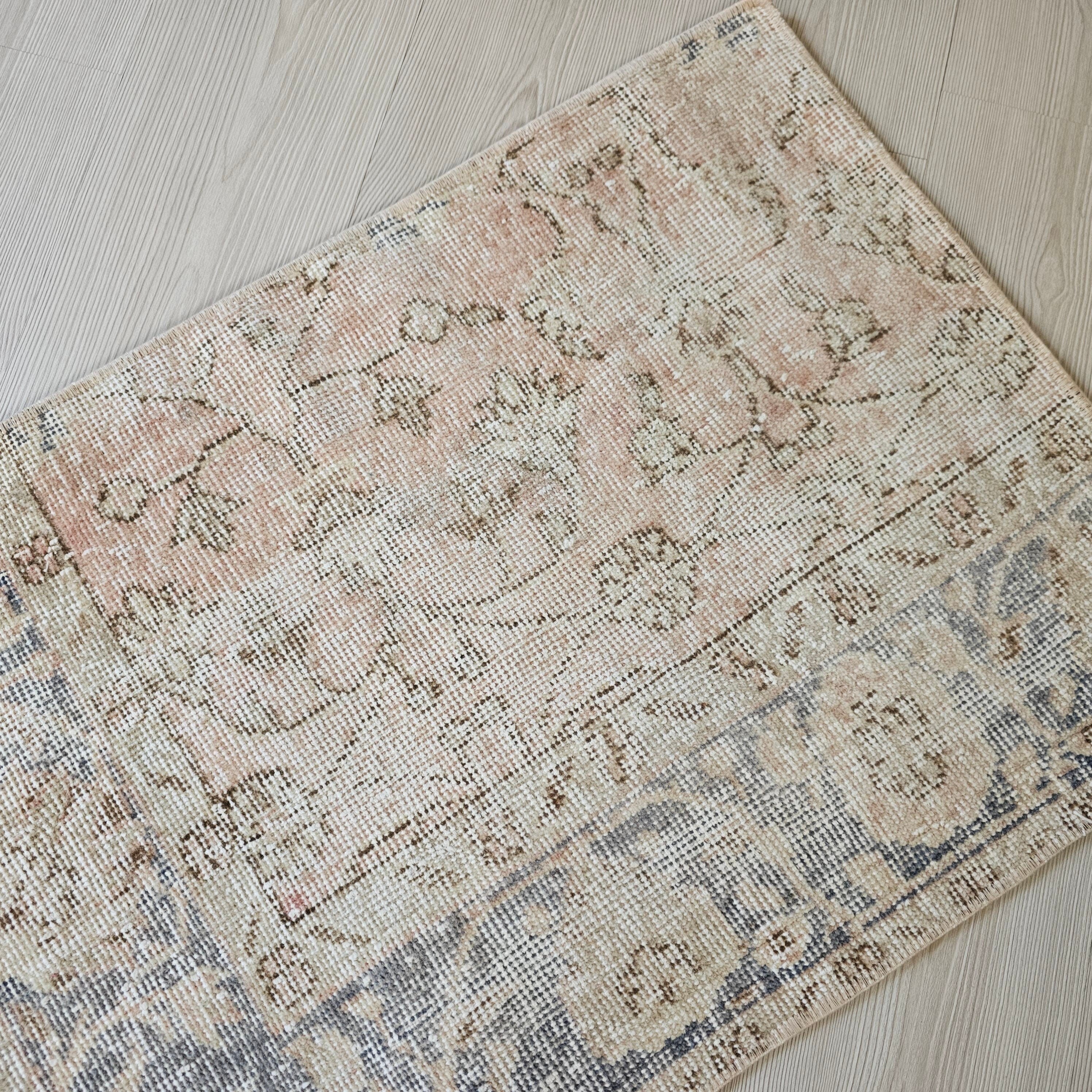 2x2.75 feet Floral Vintage Turkish Wool Doormat - Mini Oushak Rug