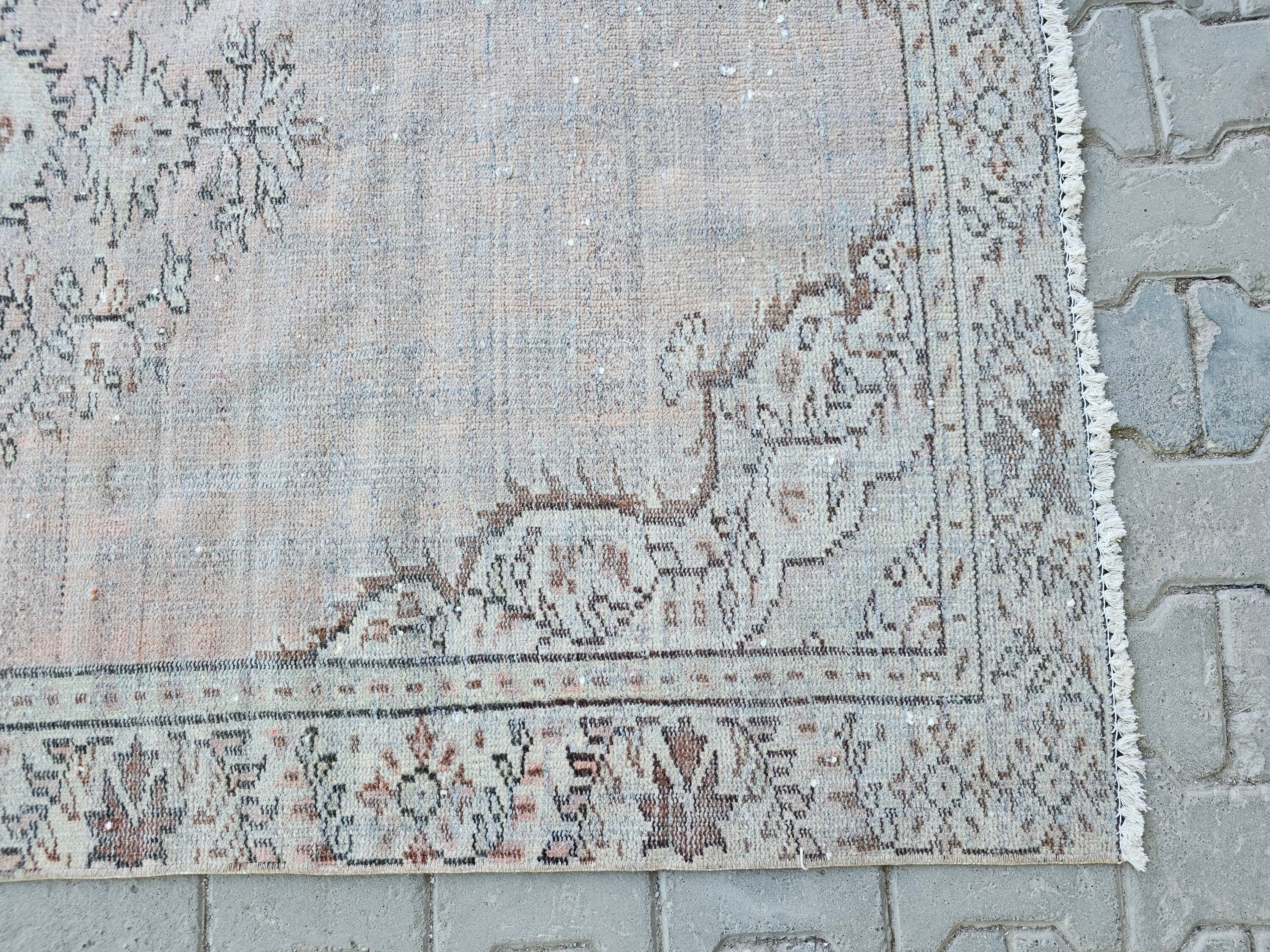 Vintage Oushak Wool Rug: 4.5x8 ft, Oriental Bedroom Rug
