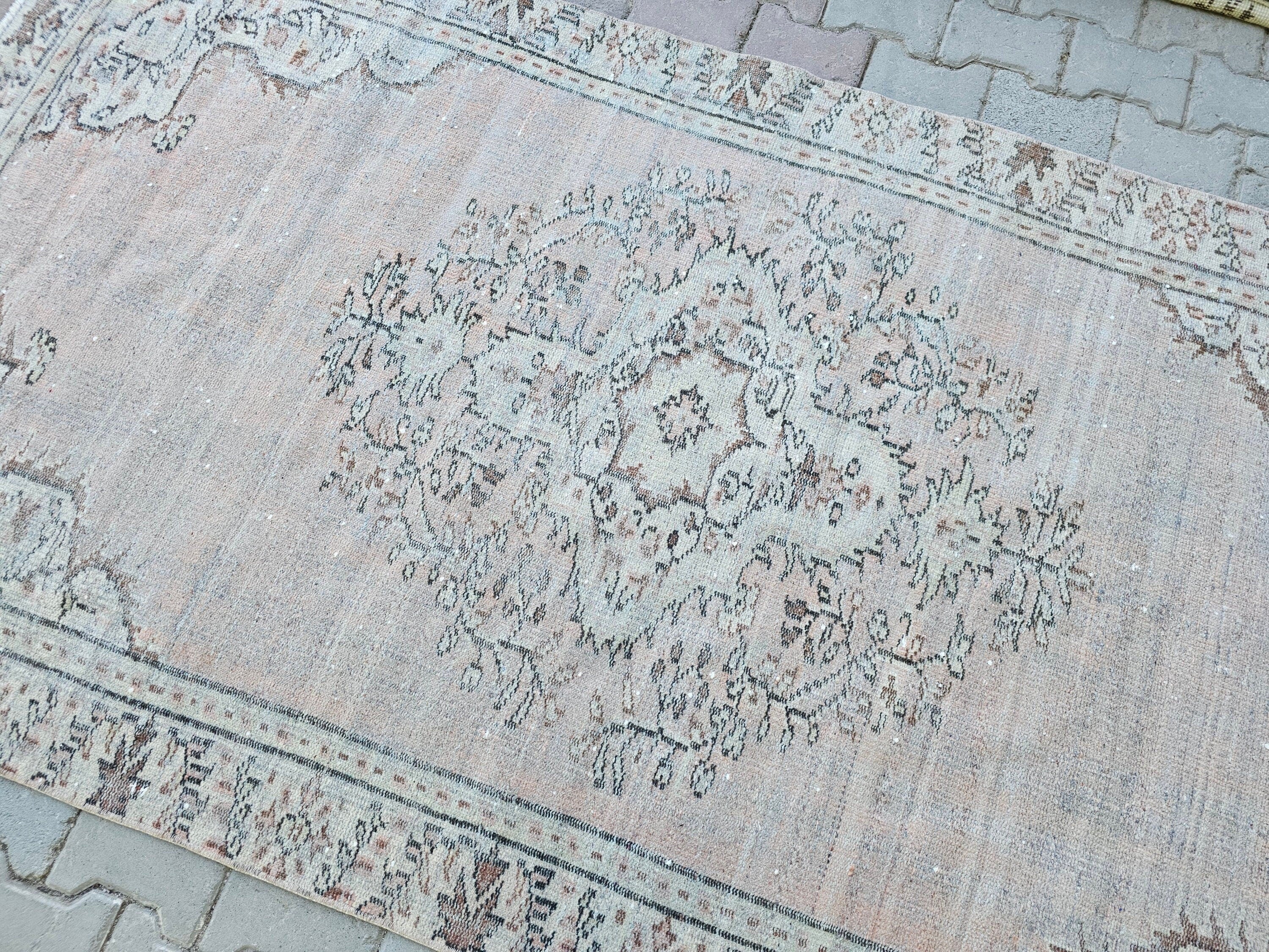 Vintage Oushak Wool Rug: 4.5x8 ft, Oriental Bedroom Rug