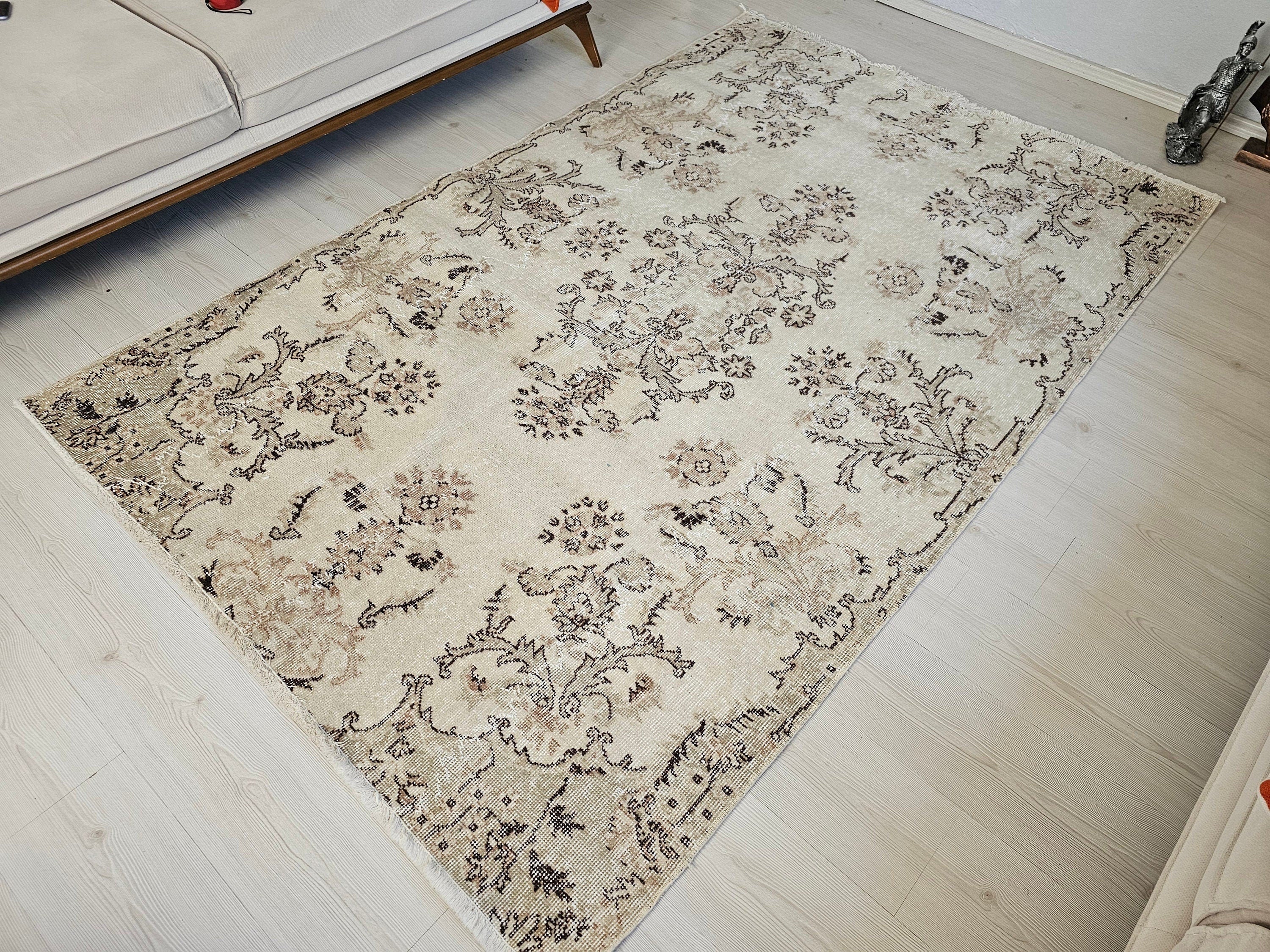 5x8 Handmade Neutral Floral Design Wool Turkish Area Rug //5.10x7.80 feet