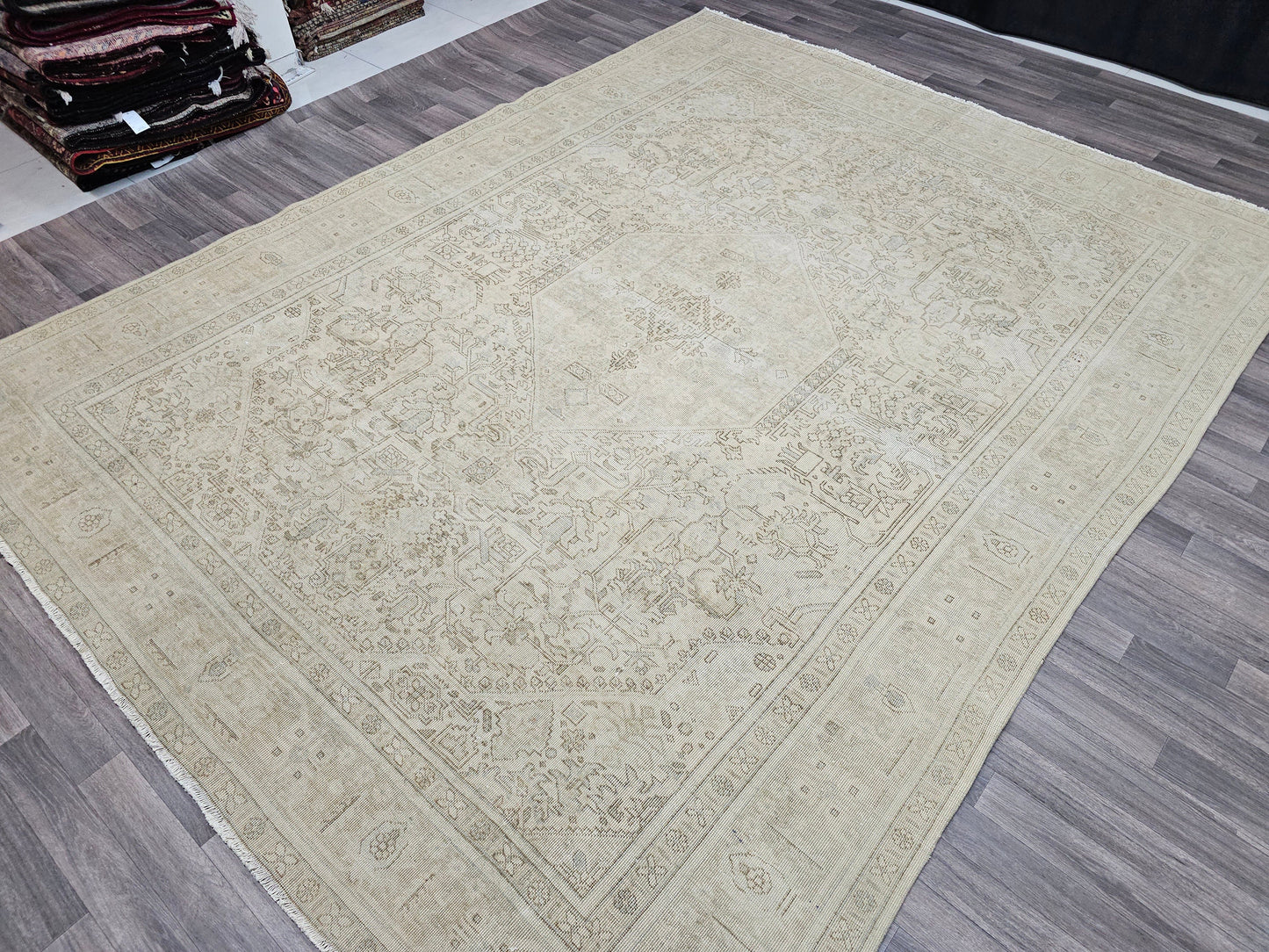 9x12 Vintage Turkish Heriz Rug: Hand-Knotted Wool Carpet