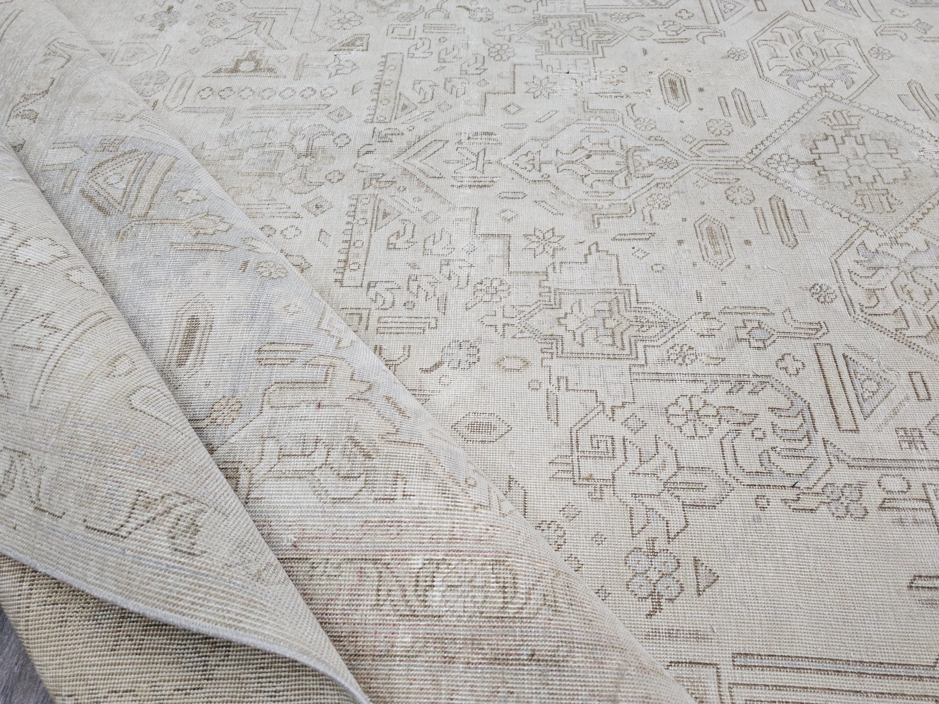 Oversize Hand Knotted Wool Rug: Vintage Heriz Design, 9.40x12.30 ft
