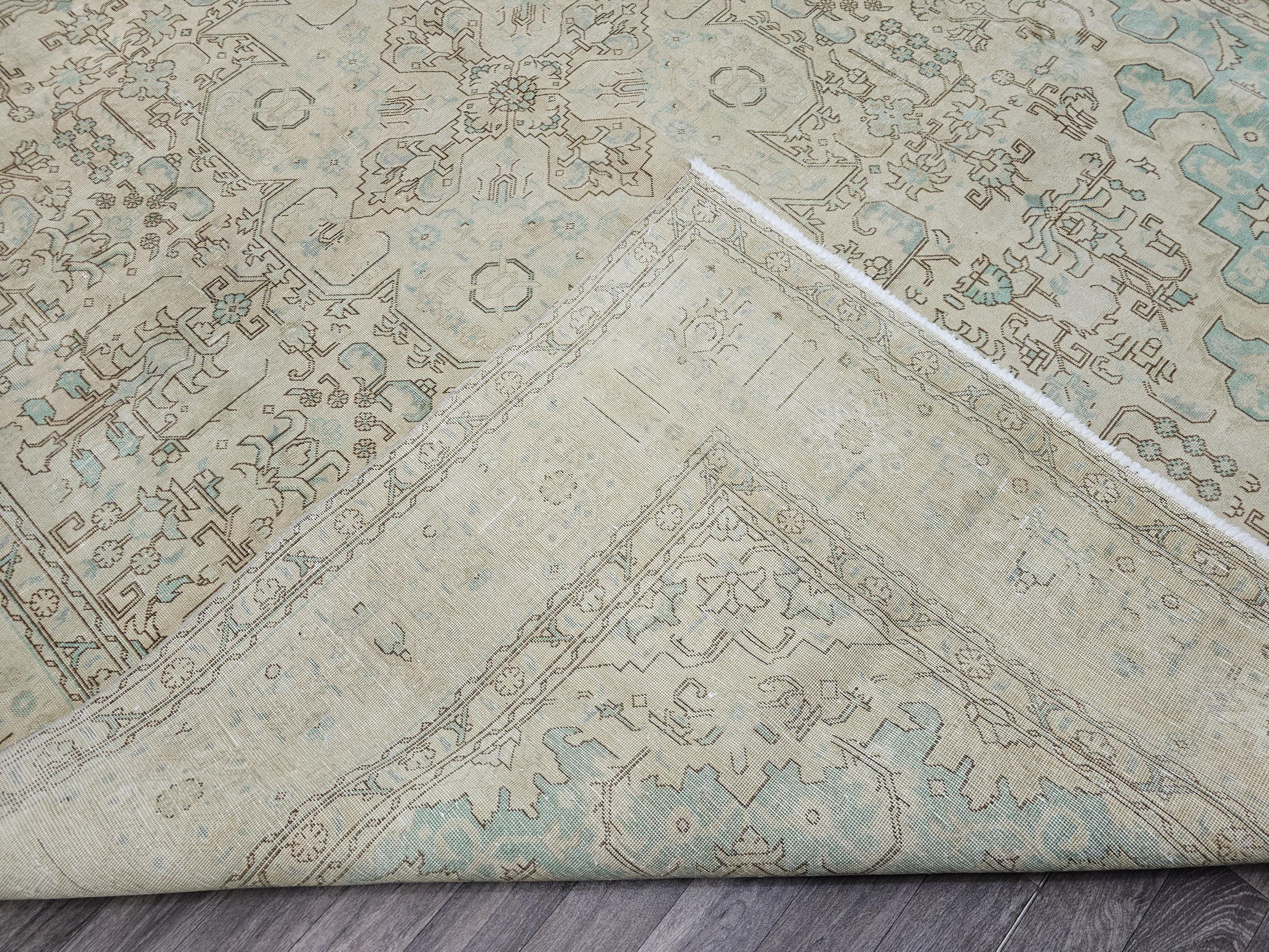 Oversized 9x12 Wool Turkish Rug: Vintage Oushak Heriz Design