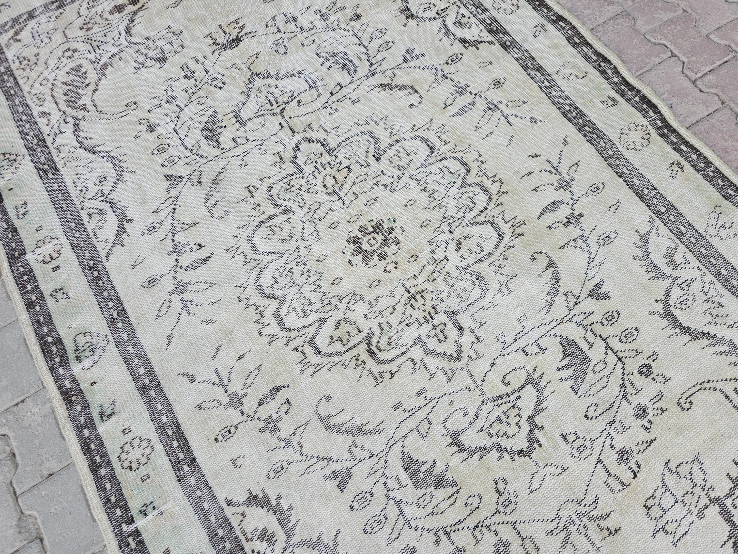 6x9 Neutral Oushak Rug: Vintage Turkish Wool Area Rug