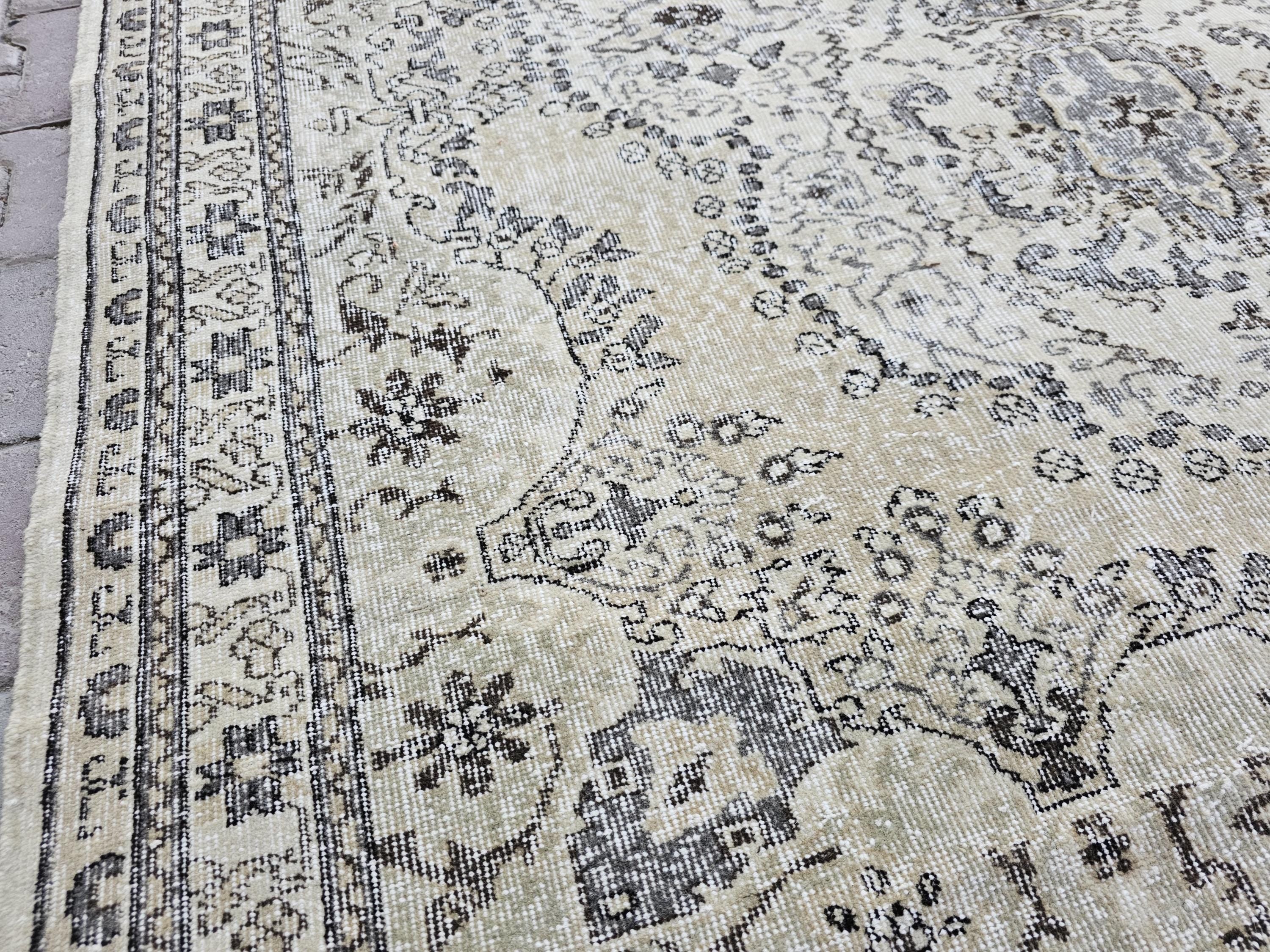 Vintage Turkish Oushak Rug 6x9: Hand-Knotted Wool, Neutral Bohemian Carpet