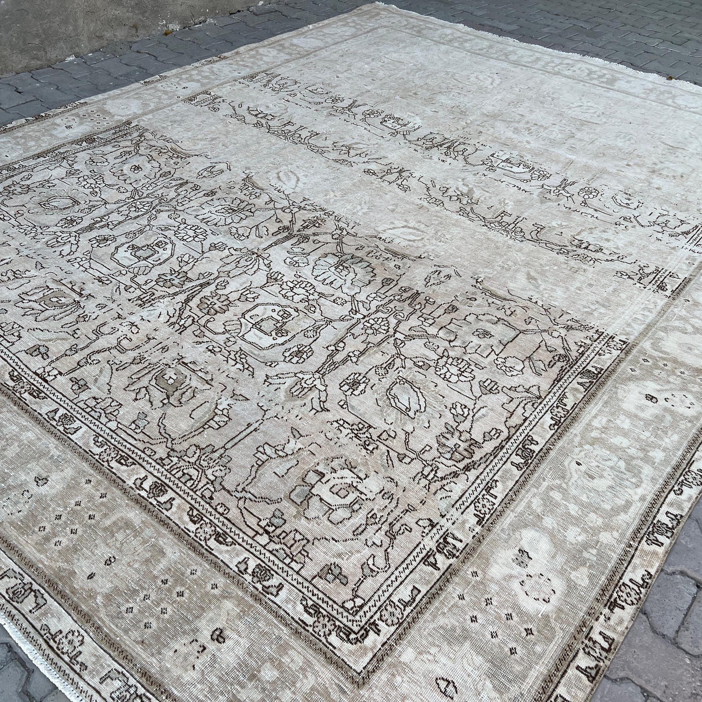 Oversized Vintage Oushak Rug 10x12: Neutral Faded Pattern