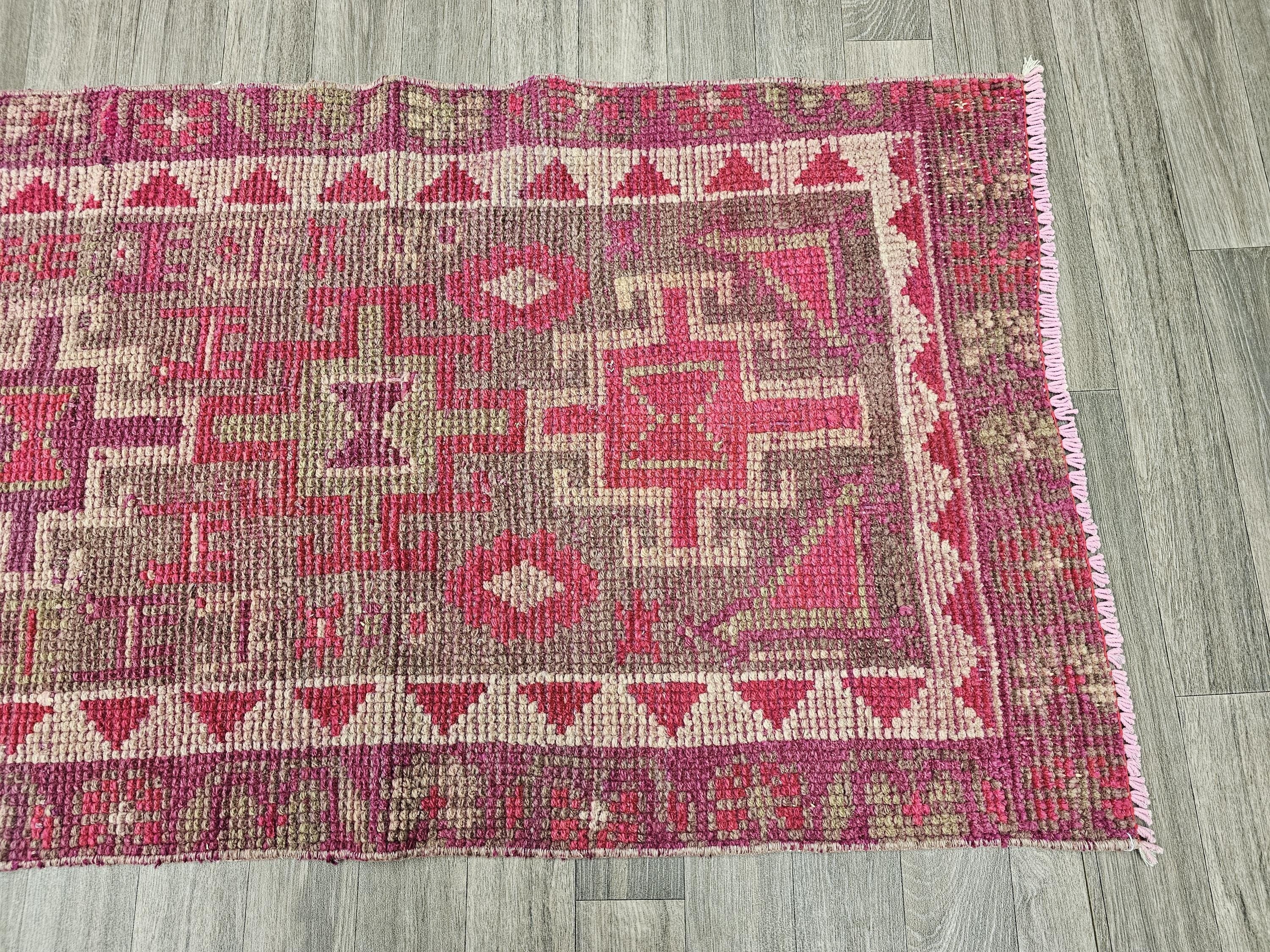 Hand Knotted Wool Herki Runner Rug: Vintage Oriental Aisle Rug (2.60x9.70 feet)