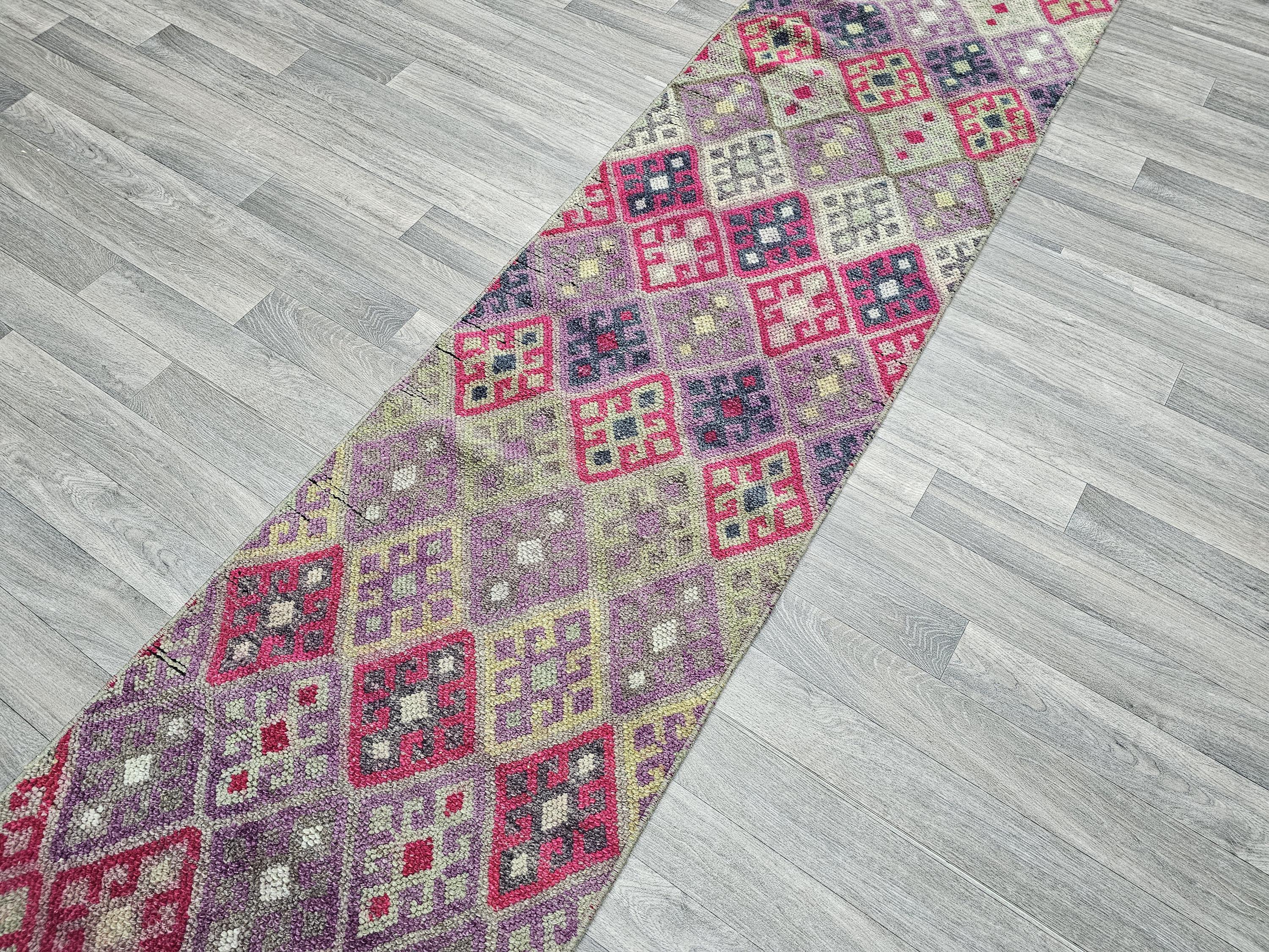 Hand Knotted Wool Herki Runner Rug: Vintage Turkish Hallway Decor