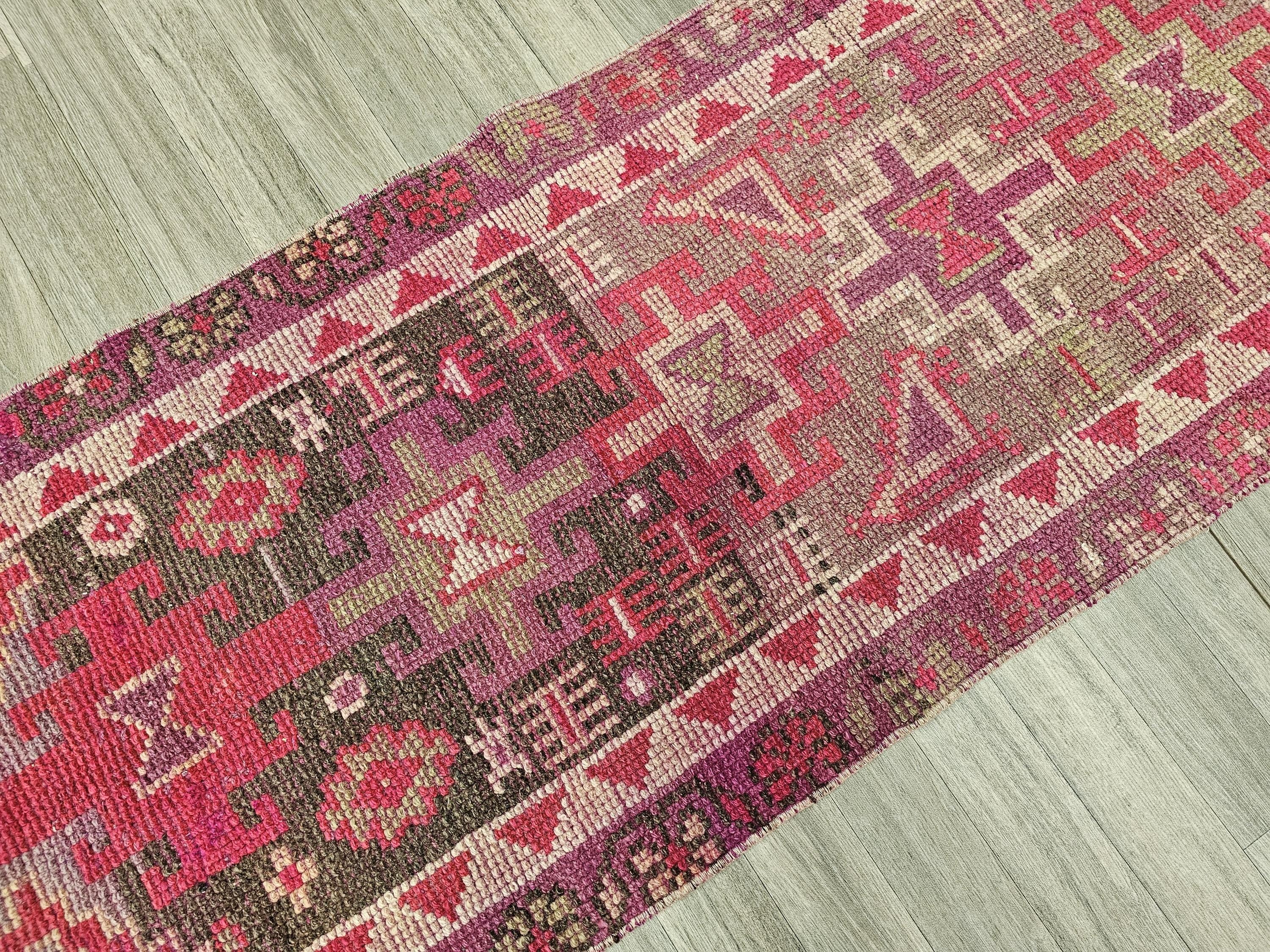 Hand Knotted Wool Herki Runner Rug: Vintage Oriental Aisle Rug (2.60x9.70 feet)