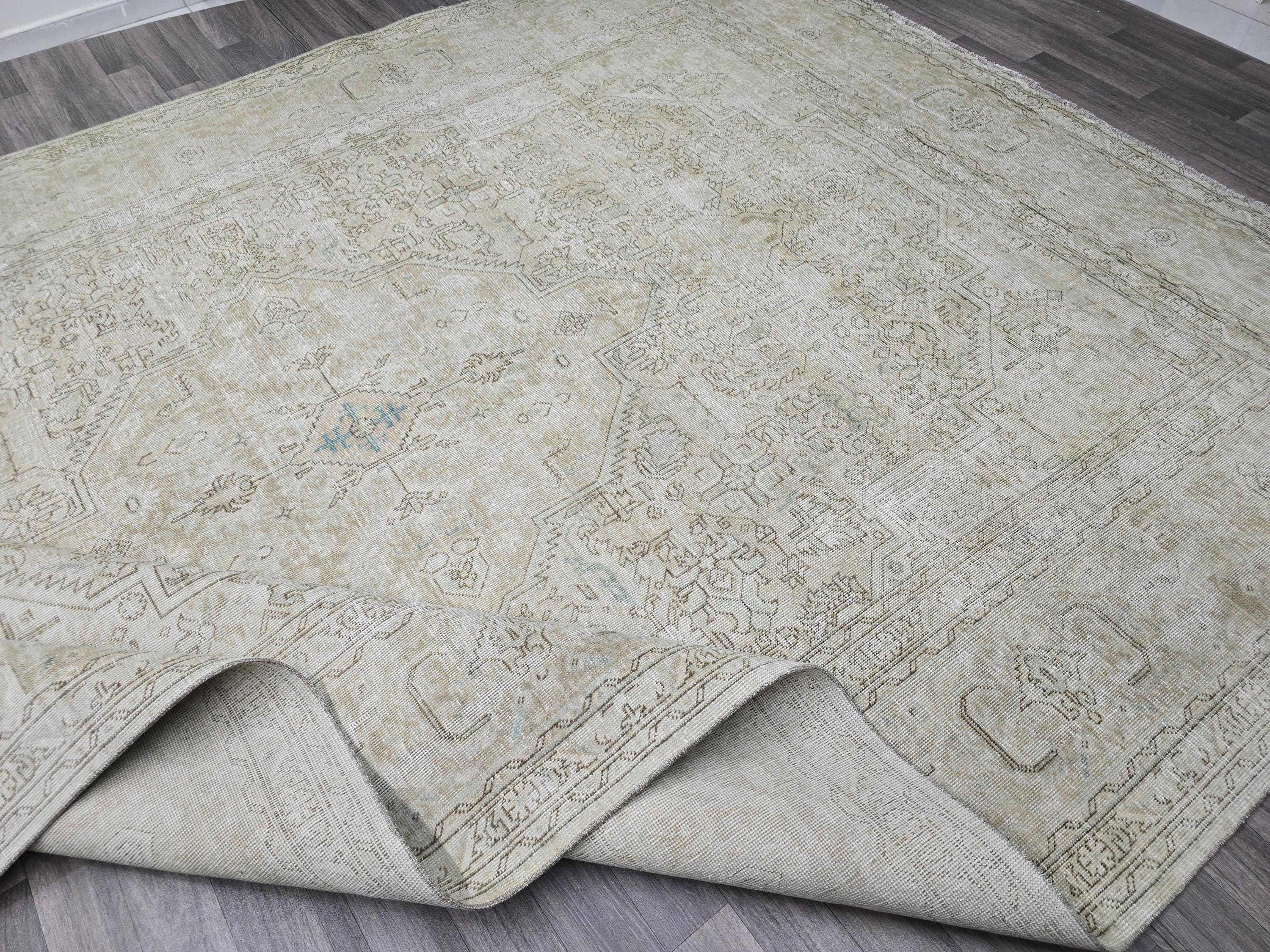 9x12 Vintage Oushak Rug: Neutral Turkish Wool Carpet