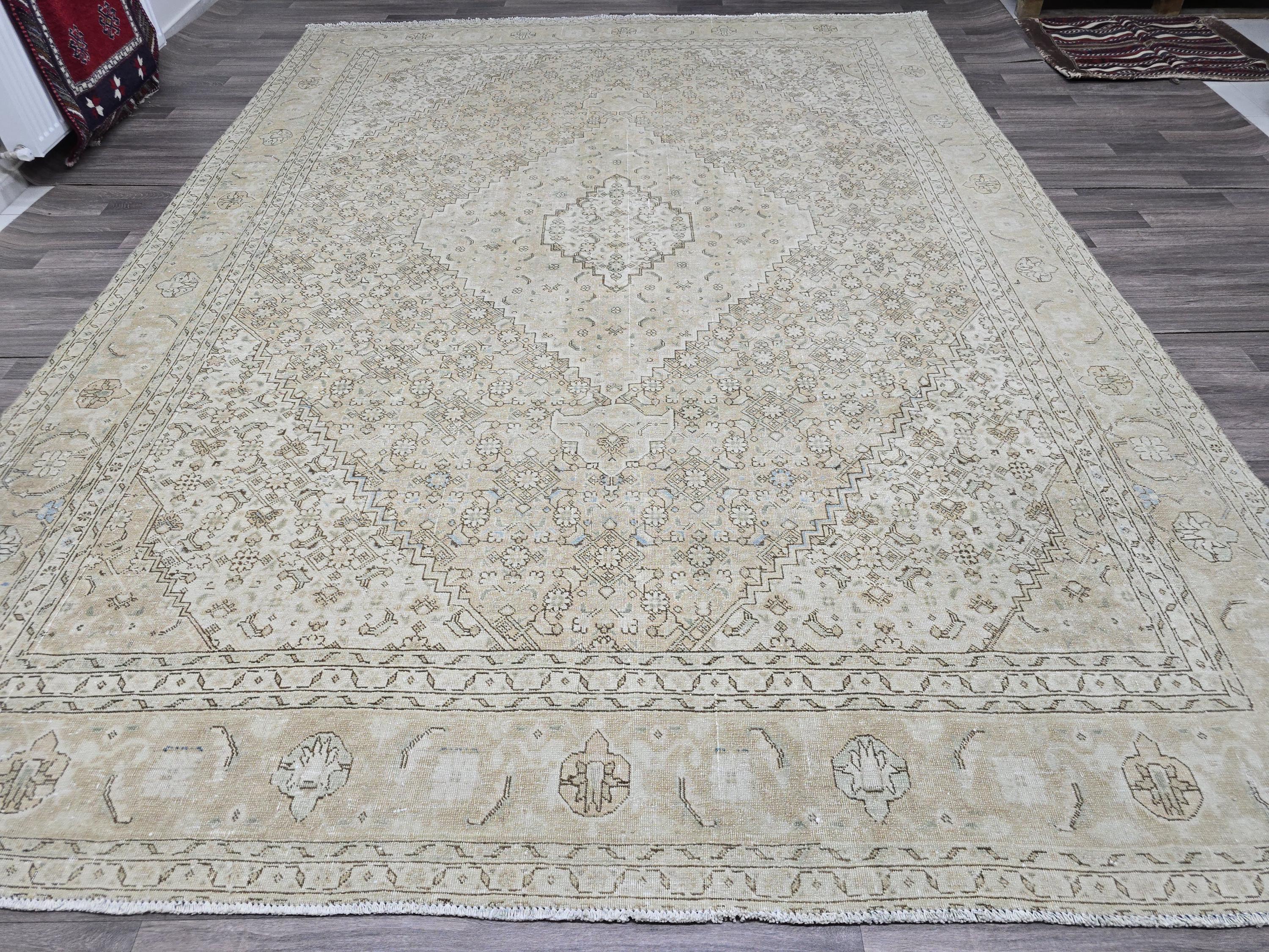 Oversized Muted Oushak Rug 9x12: Vintage Turkish Wool Carpet
