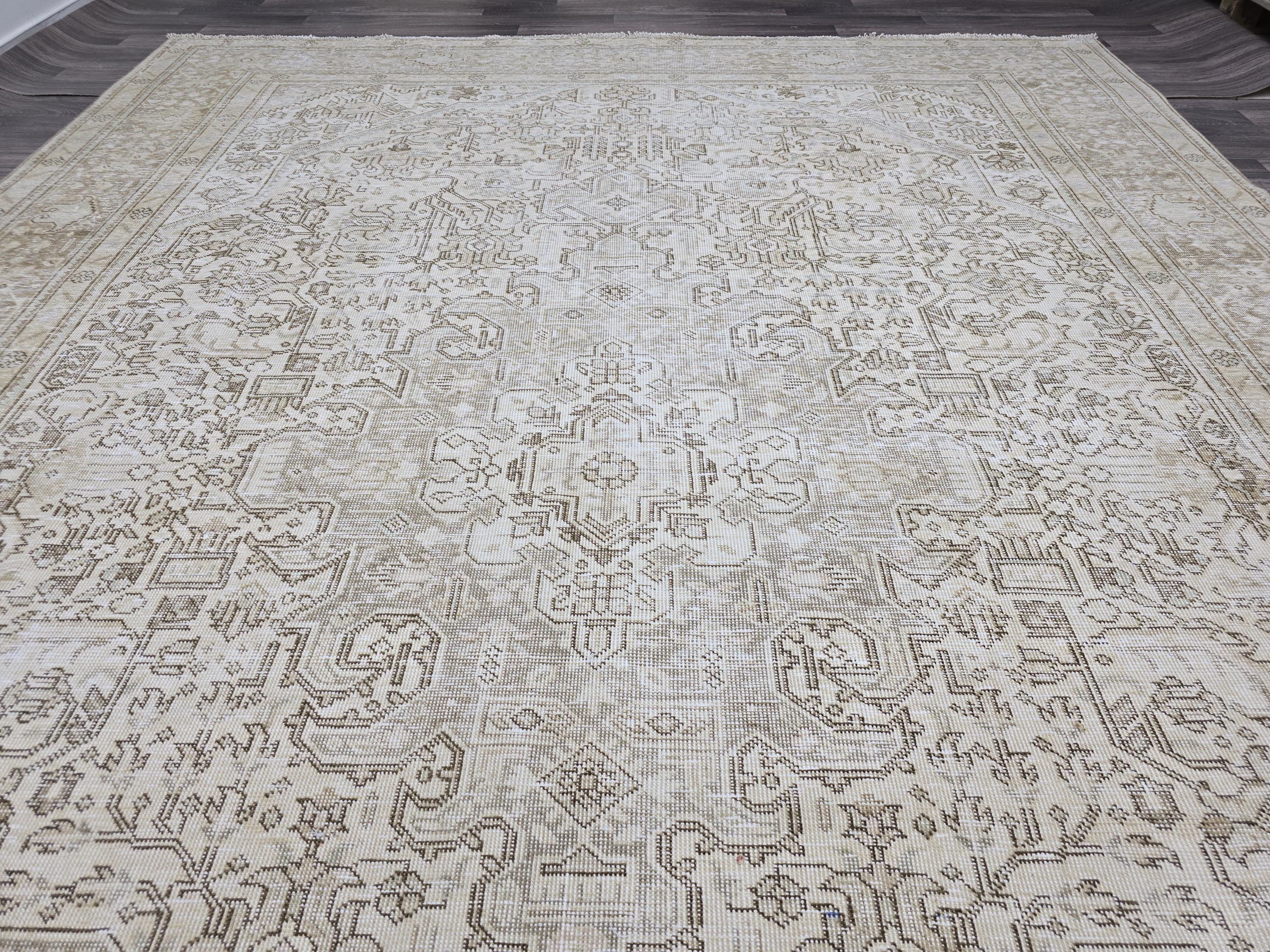 9x12 Vintage Turkish Rug - Extra Large HandKnotted Wool Rug - Oversized Oriental Carpet
