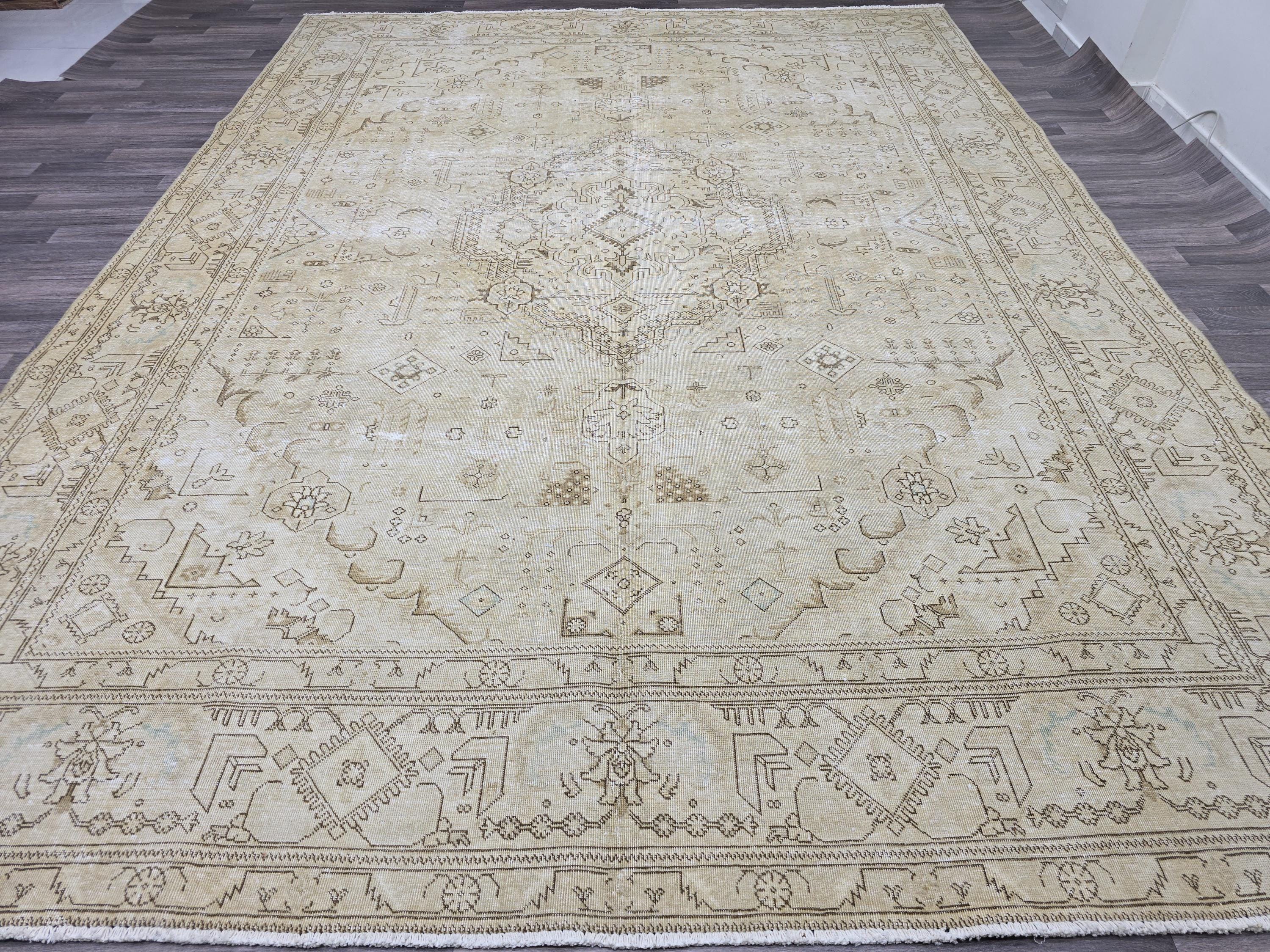 Oversized Turkish Oushak Rug: 9.65 x 12.6 Beige Medallion Wool Carpet